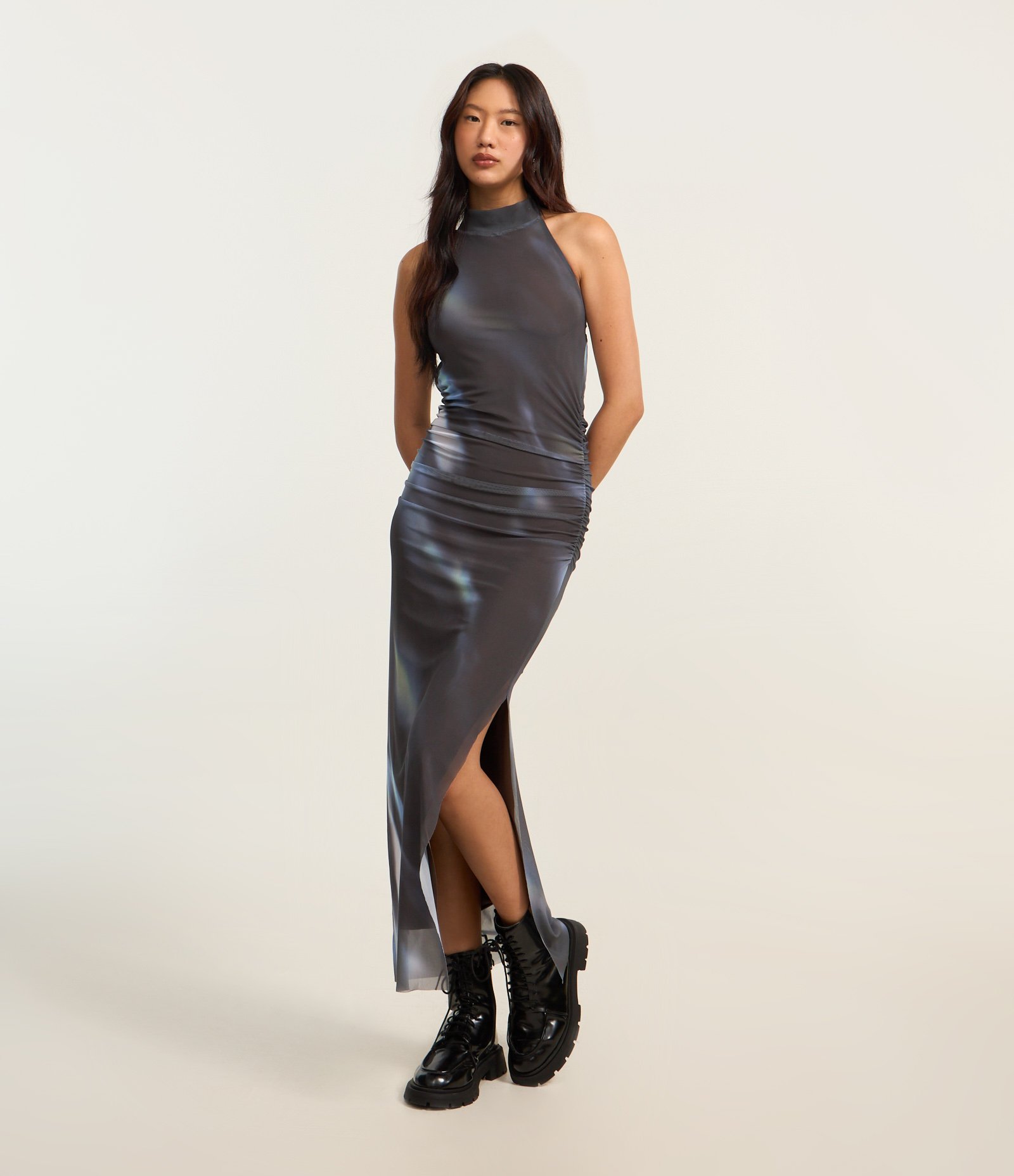 Vestido New Midi em Tule com Estampa Abstrata Manchada Preto 1