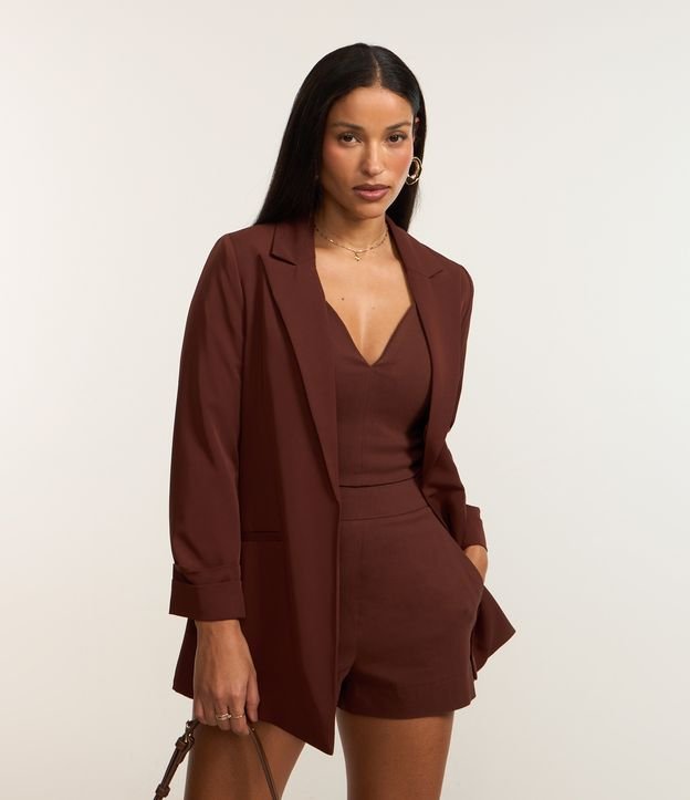Blazer Oversized Alongado em Alfaiataria com Pregas no Punho