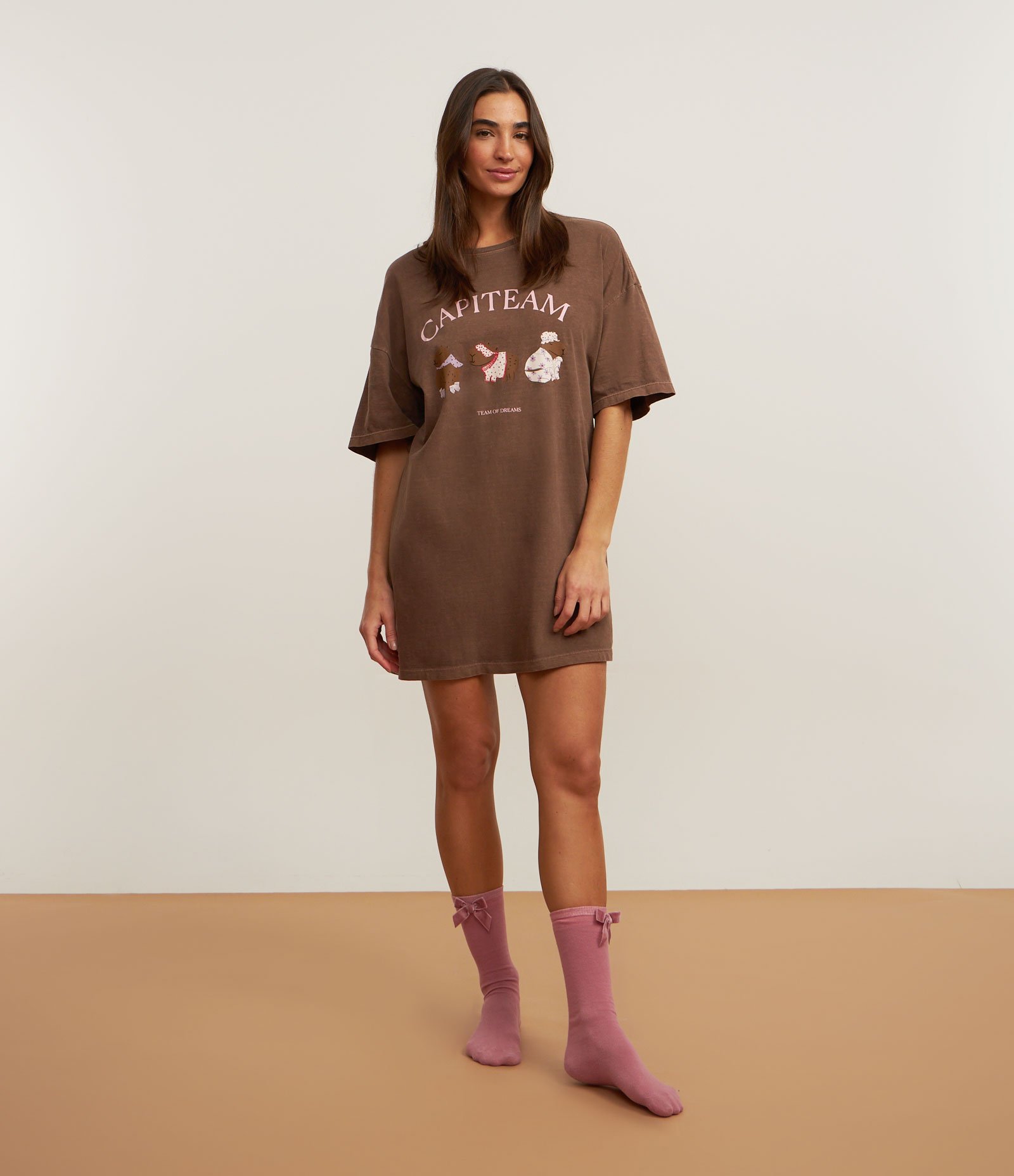 Camisola T-shirt em Algodão Estonado com Estampa Capivaras Marrom 1