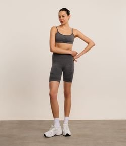 Bermuda Esportiva Seamless com Recortes Texturizados e Efeito Empina Bumbum