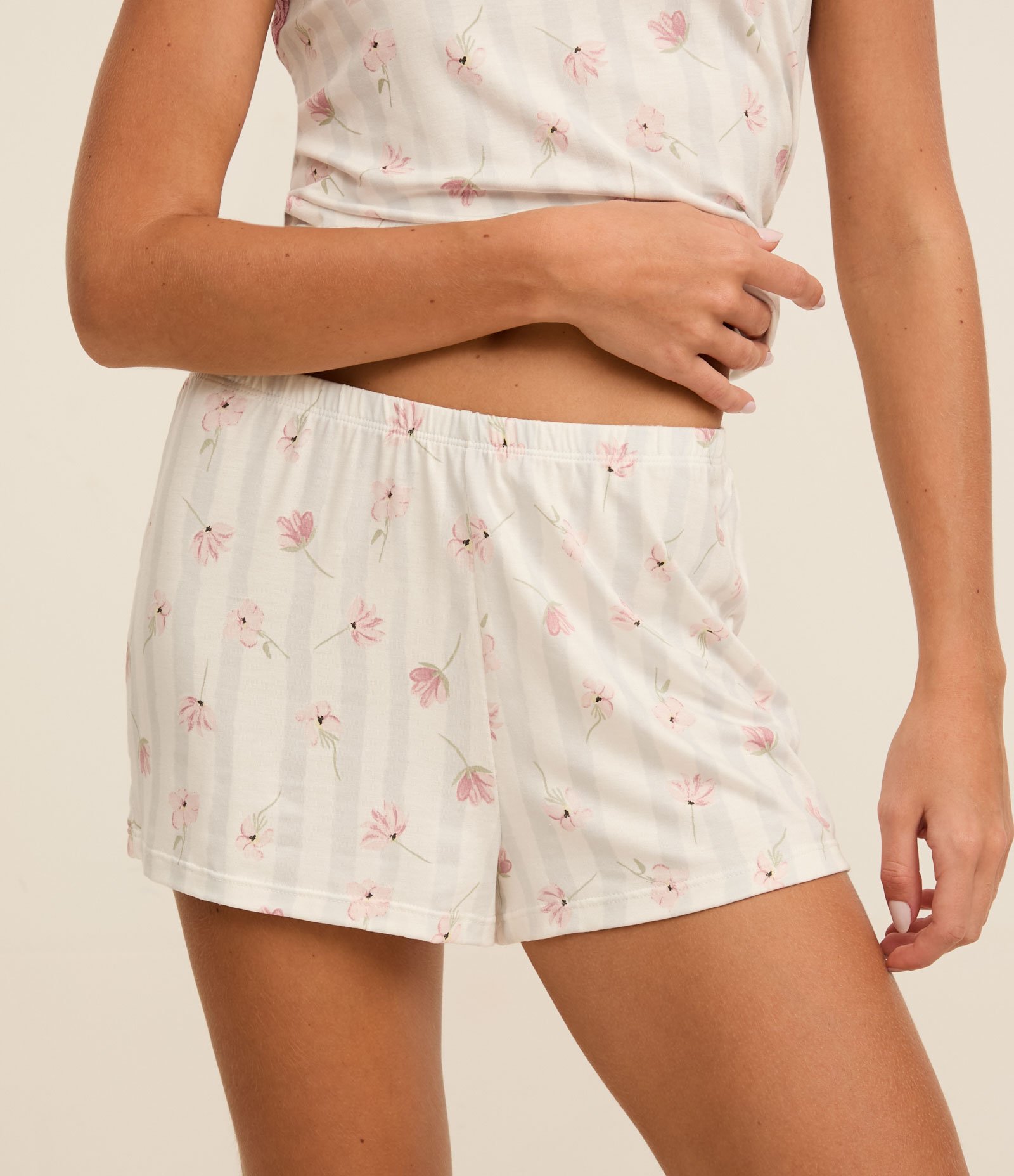 Pijama Short Doll em Viscose com Estampa Listrada e Floral Off White 2
