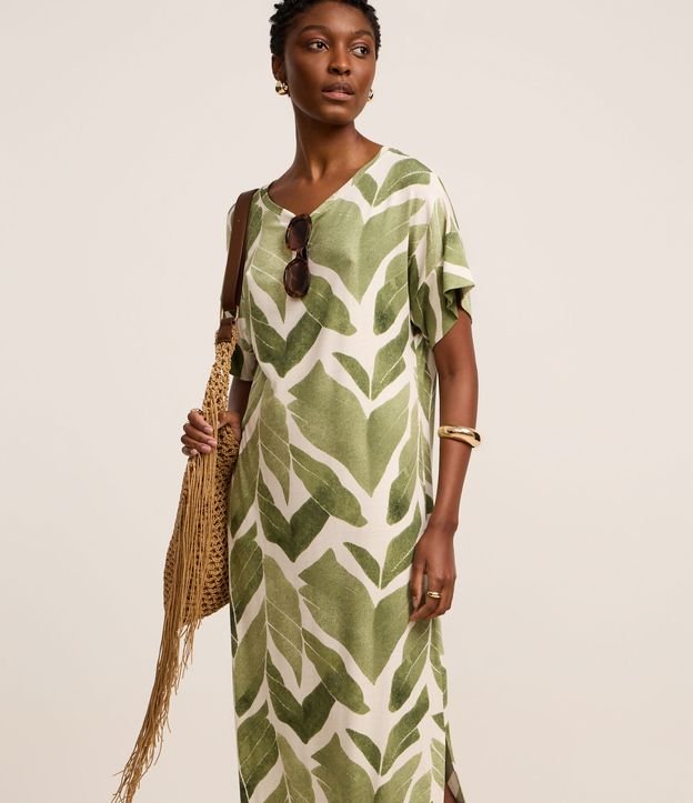 Vestido Reto Midi em Viscose com Estampa Folhagem