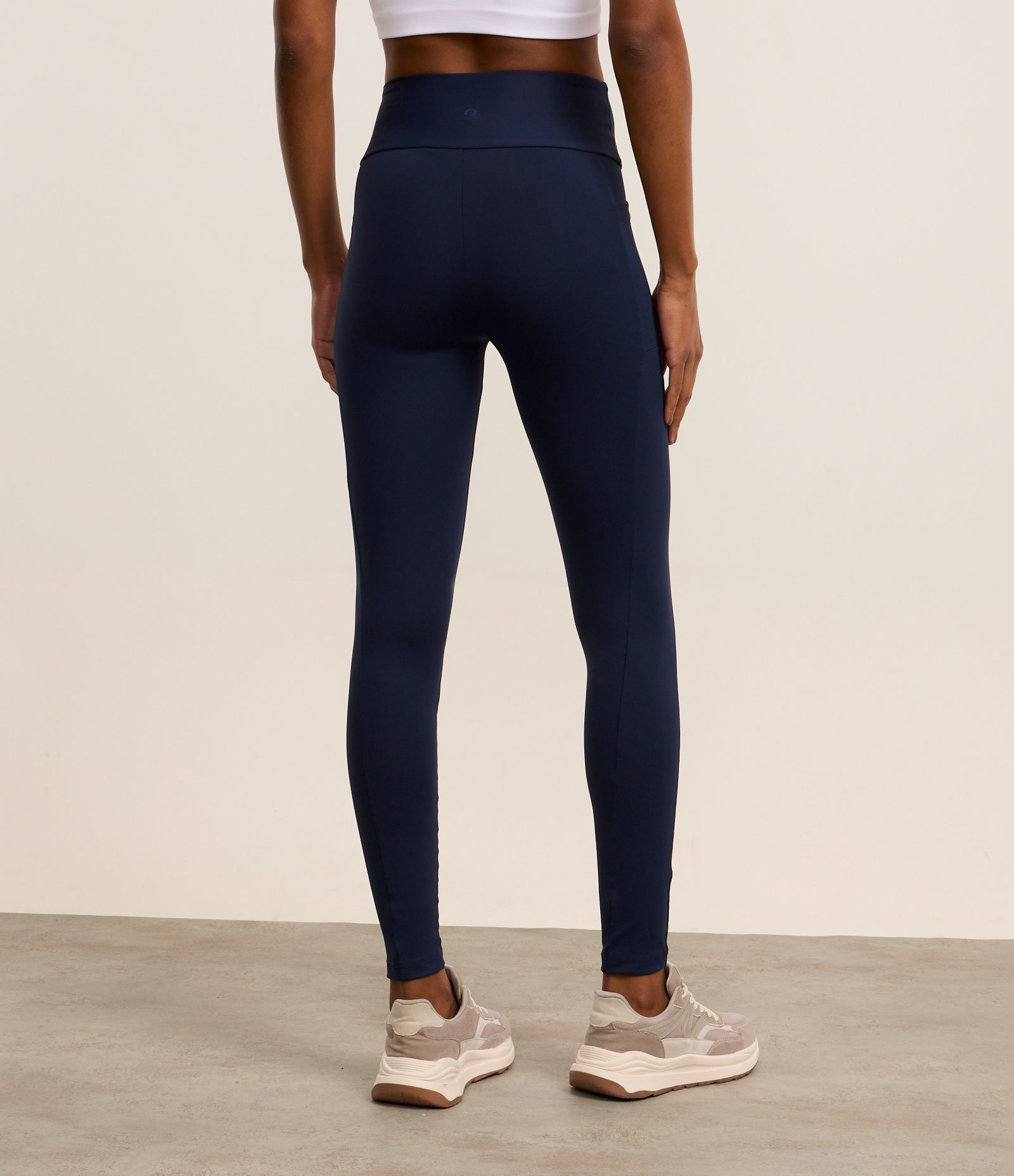 Calça Legging Esportiva com Bolsos Laterais Azul 3