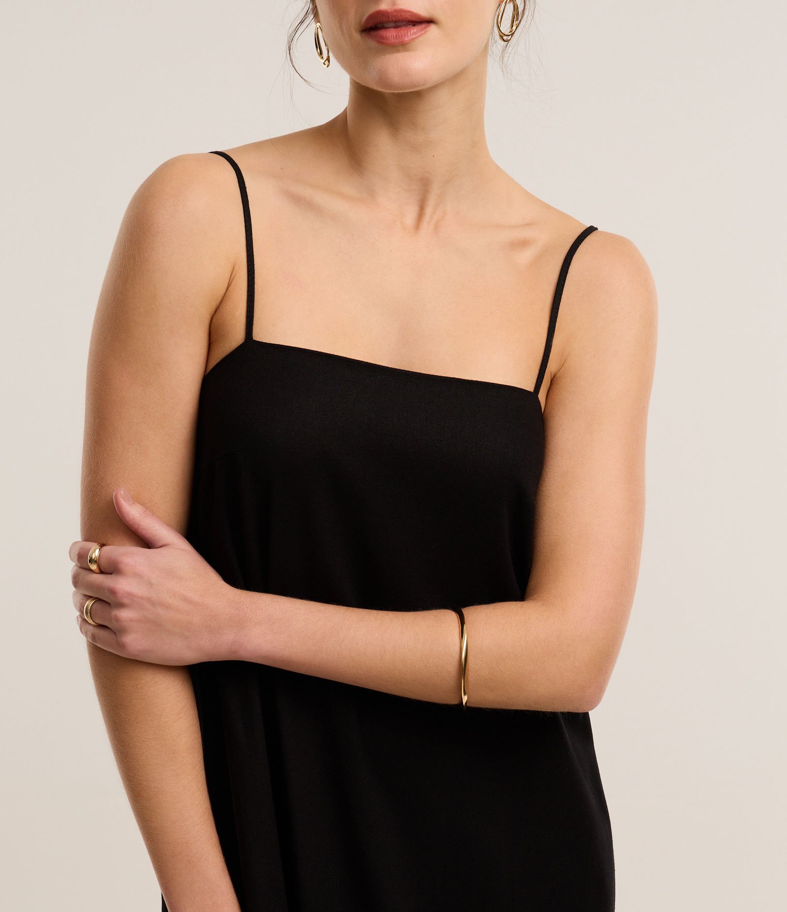 Vestido Evasê Midi em Viscolinho com Barra Franzida Preto 3