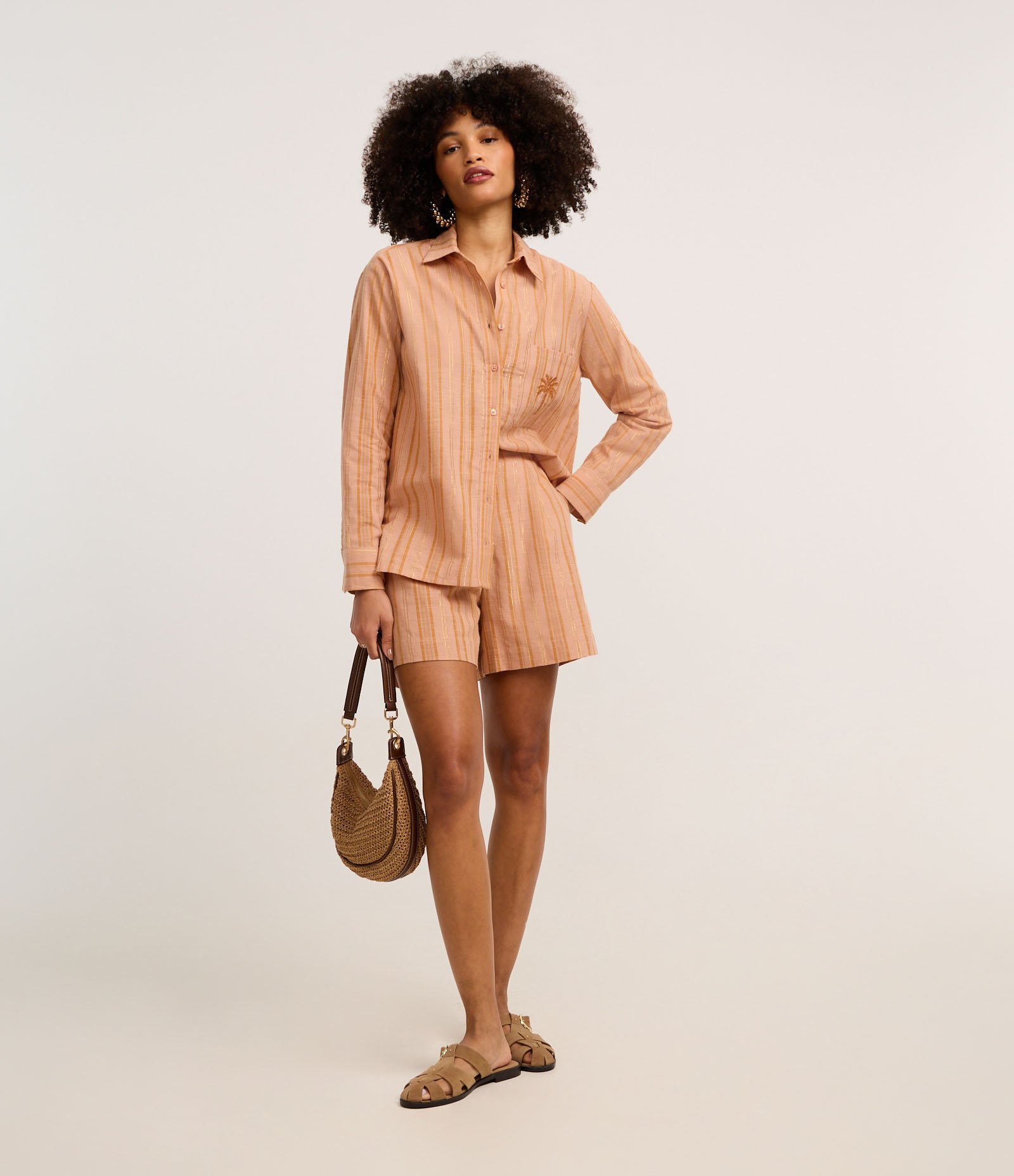 Camisa Listrada em Tricoline com Coqueiro Bordado no Bolso Laranja 2