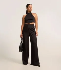 Calça Reta em Alfaiataria sem Cós e com Pences