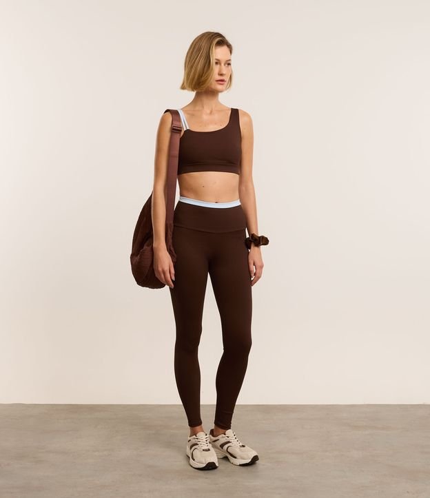 Calça Legging Esportiva em Microfibra Canelada com Contraste no Cós