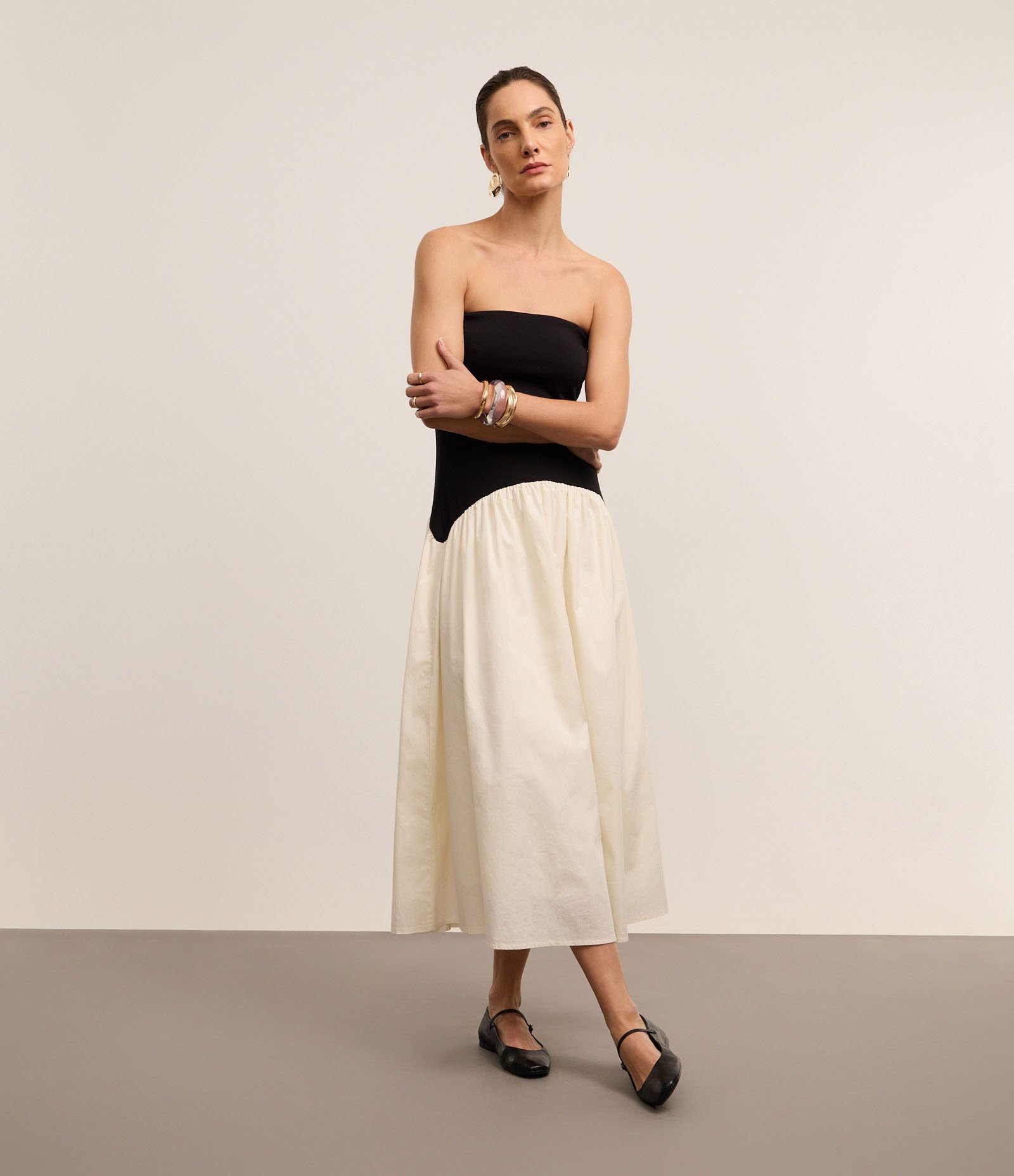 Vestido Longo em Viscose e Algodão com Saia Rodada Preto 1