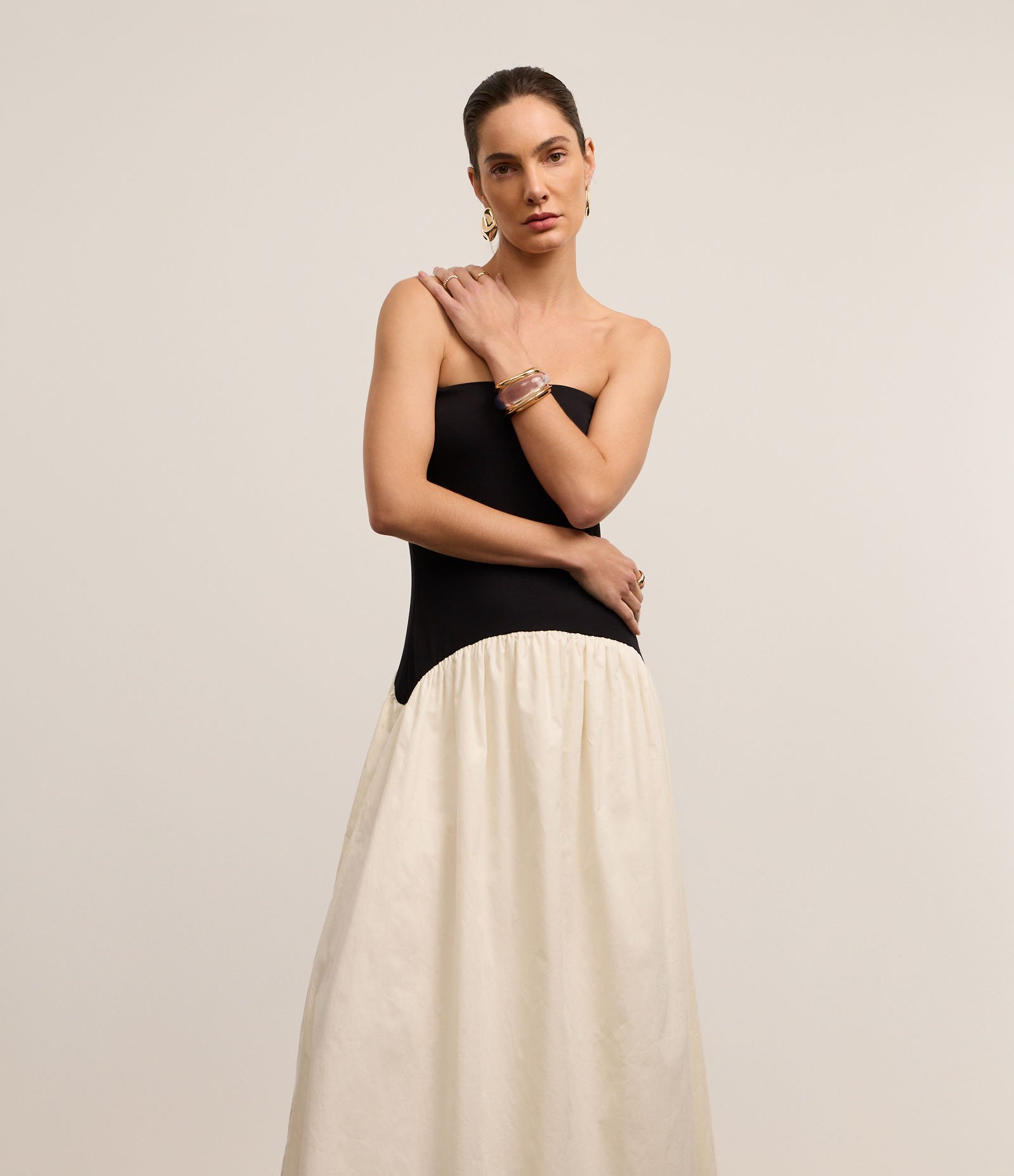 Vestido Longo em Viscose e Algodão com Saia Rodada Preto 3