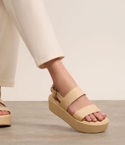 Sandália Flatform com Tiras e Efeito Linho