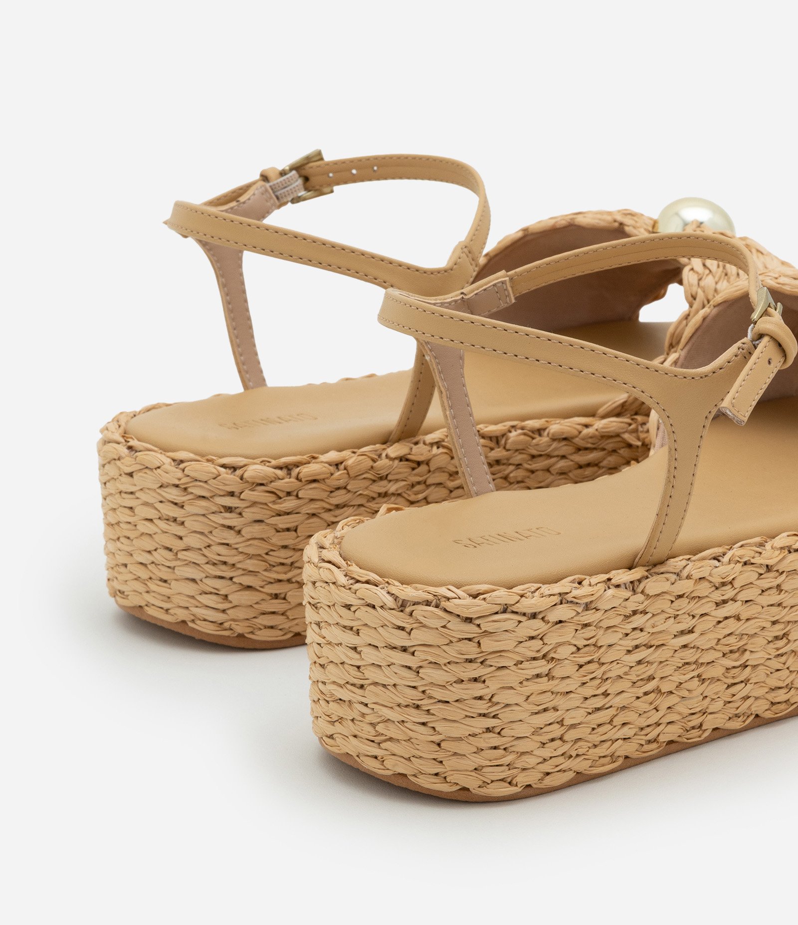Sandália Flatform com Efeito Ráfia com Esfera Bege 3