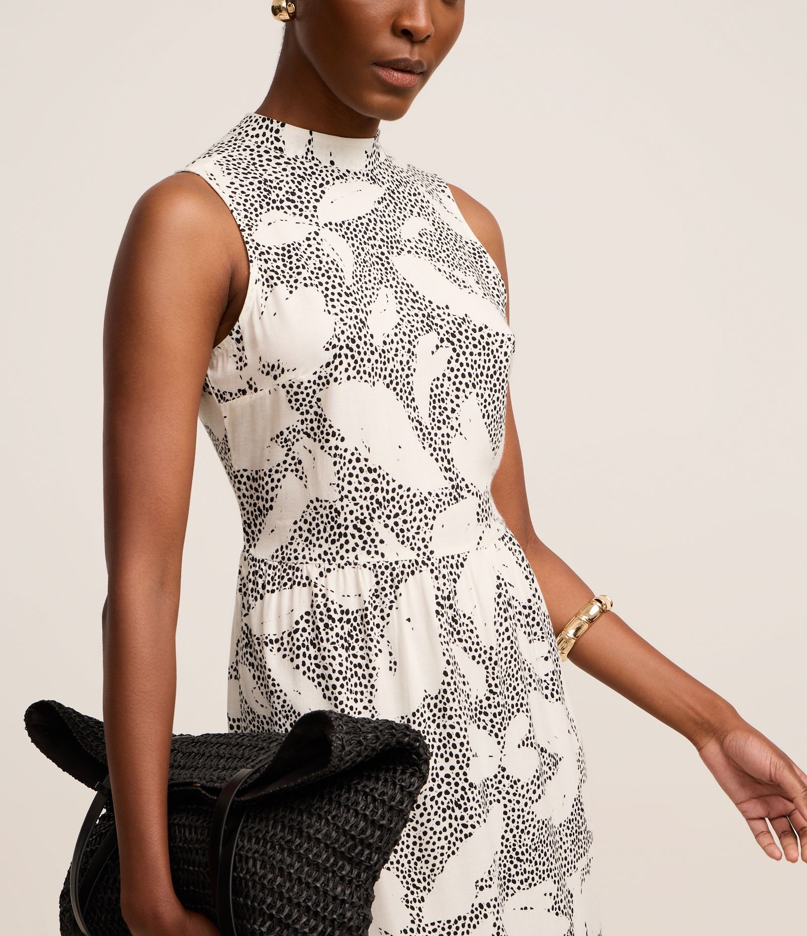 Vestido Evasê Longo em Viscose com Estampa Onça Floral Bicolor 4