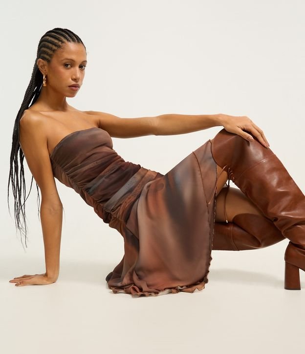 Vestido Curto em Tule Tomara que Caia Manchadinho e Assimétrico