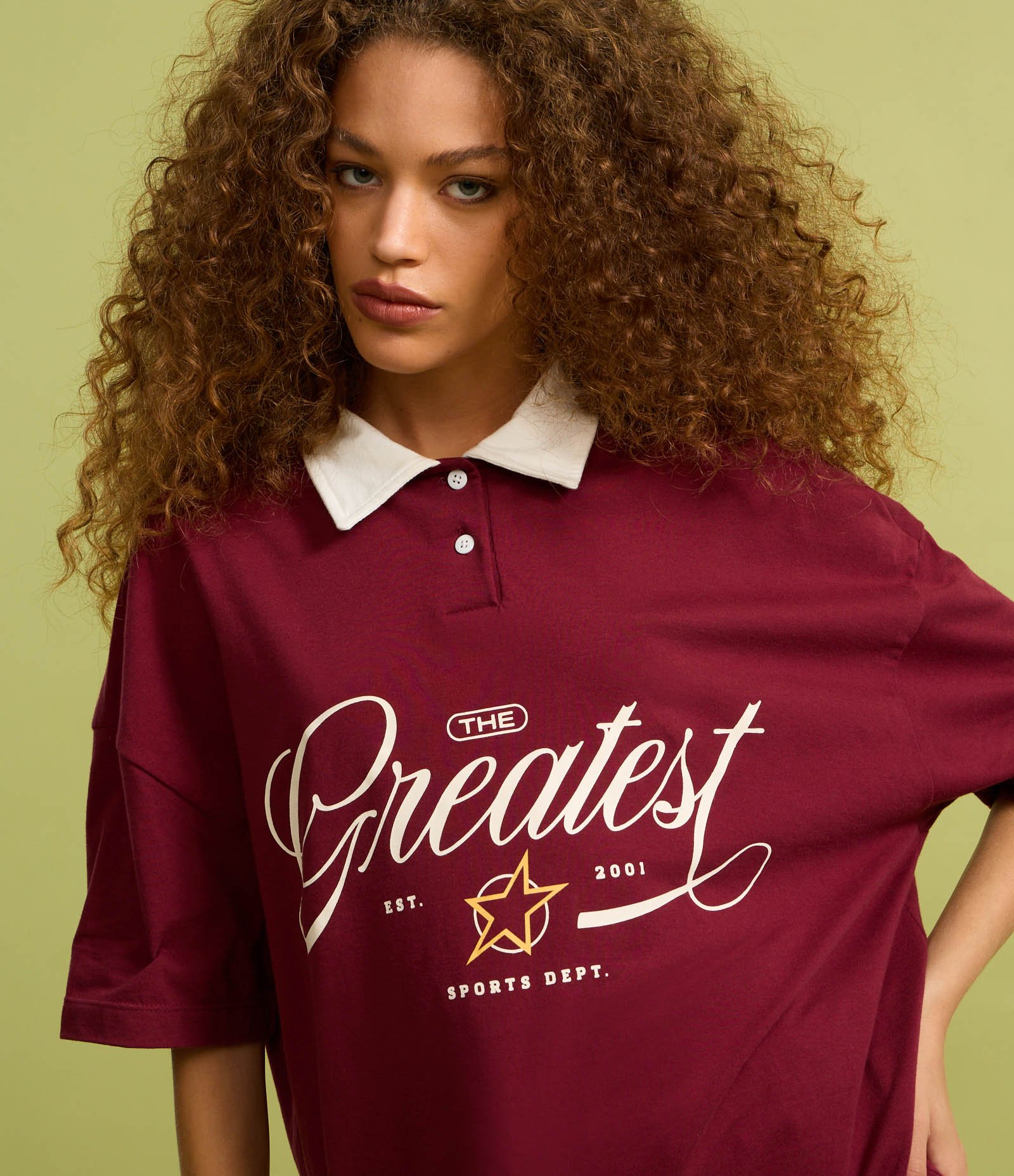 Camiseta Polo Oversized em Algodão com Estampa Greates Bordô 5