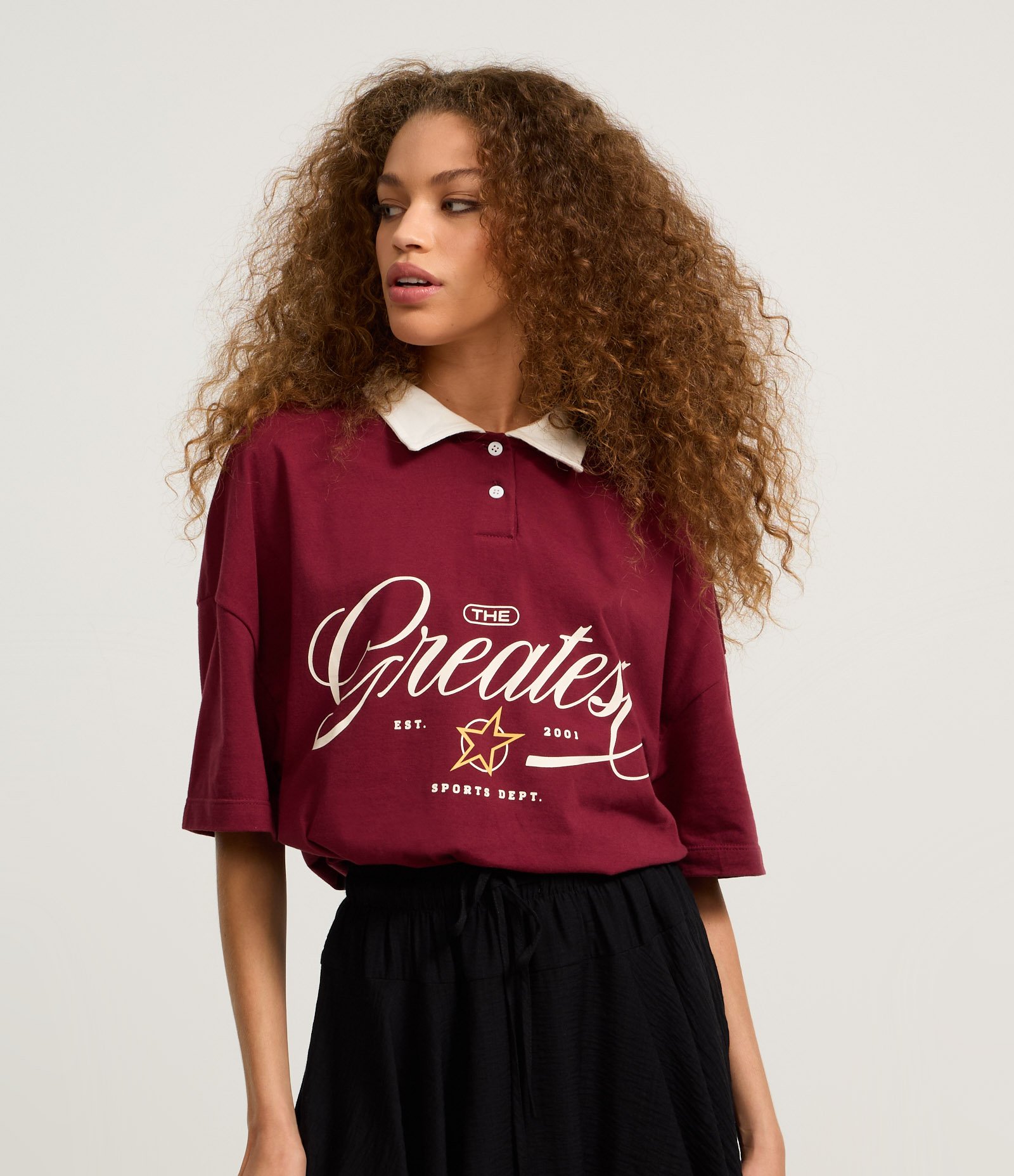 Camiseta Polo Oversized em Algodão com Estampa Greates Bordô 1