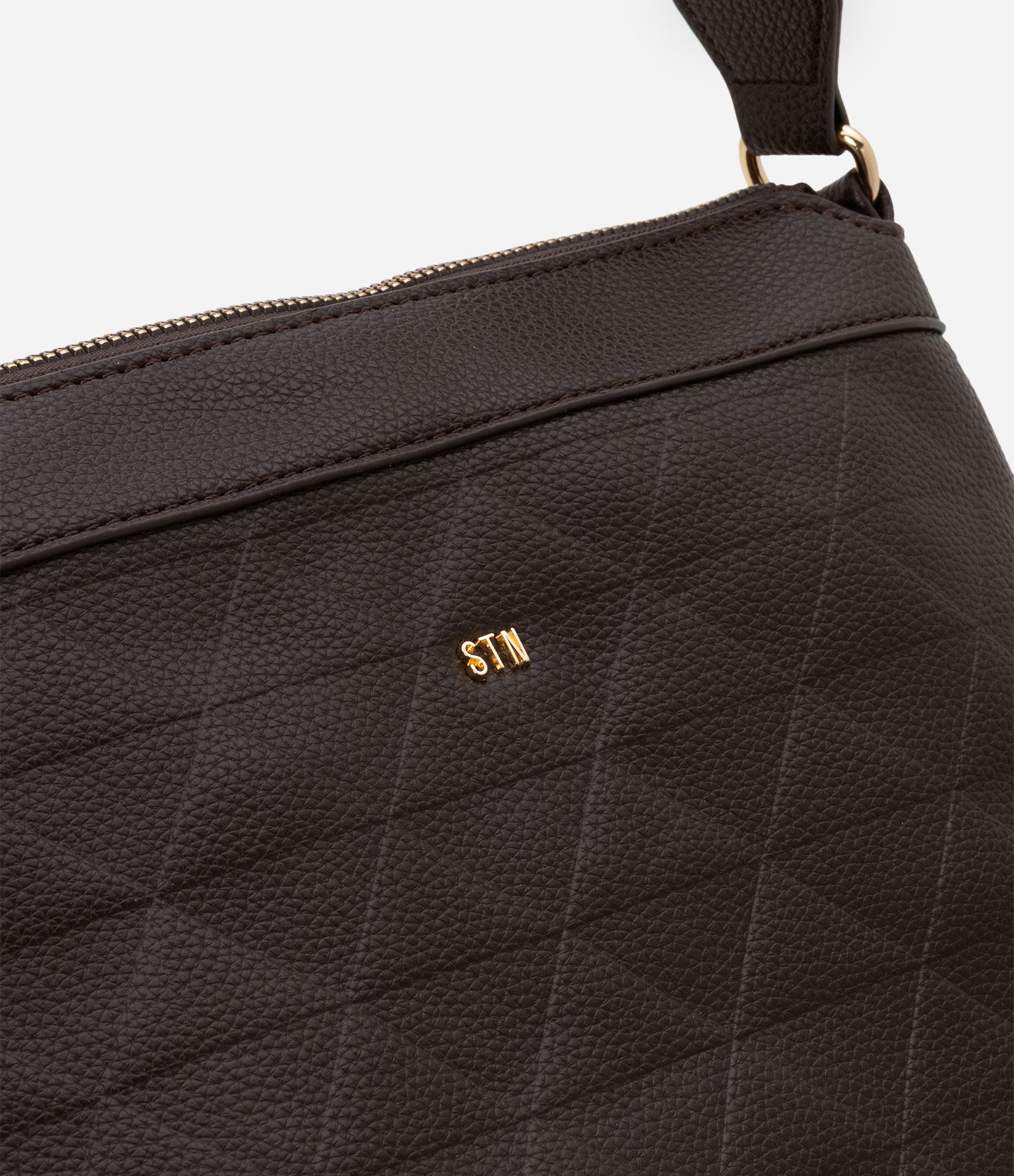 Bolsa Transversal Postman Média com Efeito Embossed e Alça de Gorgorão Marrom 7