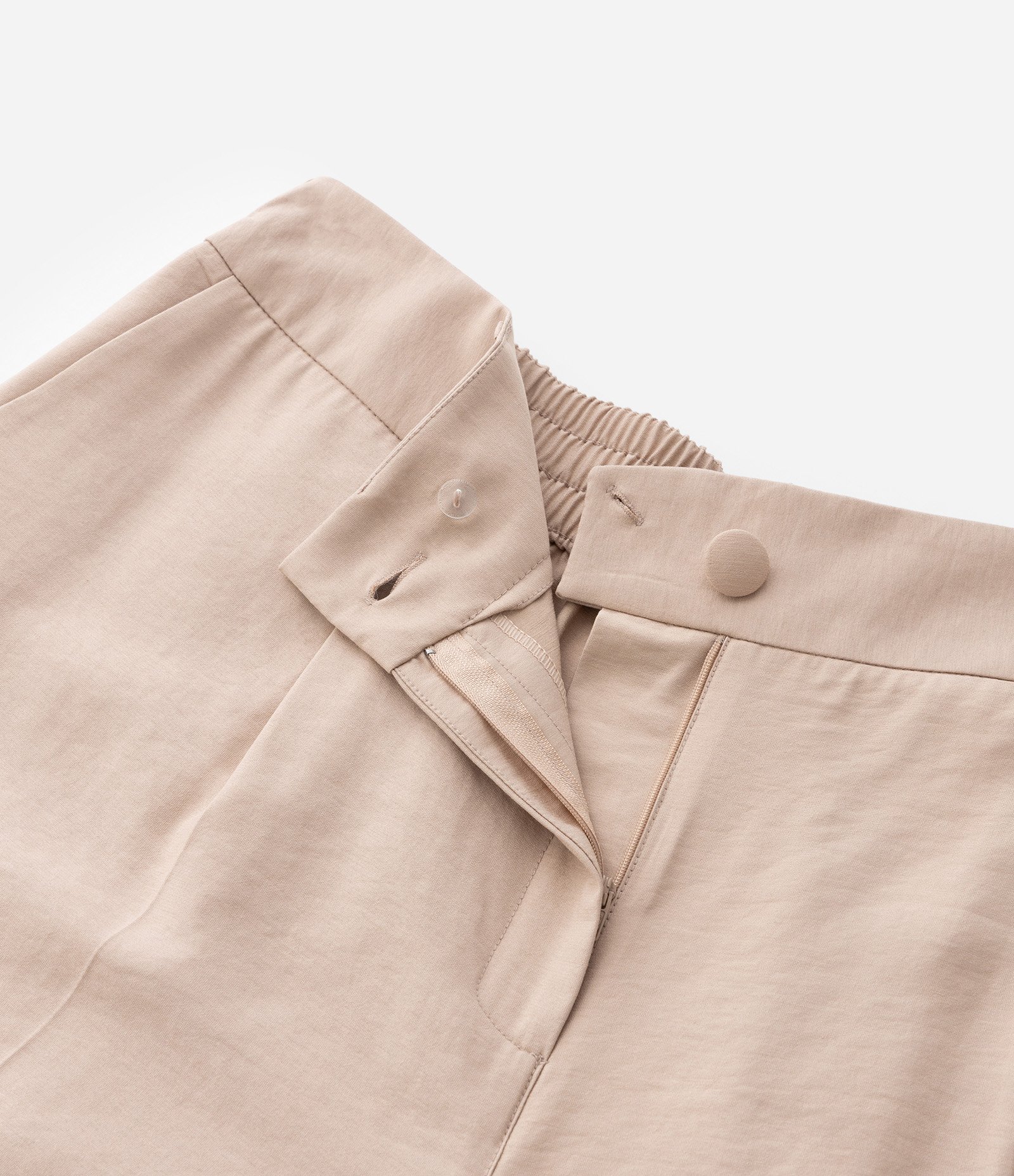 Calça Pantalona em Alfaiataria com Botão Forrado Curve & Plus Size Bege 8