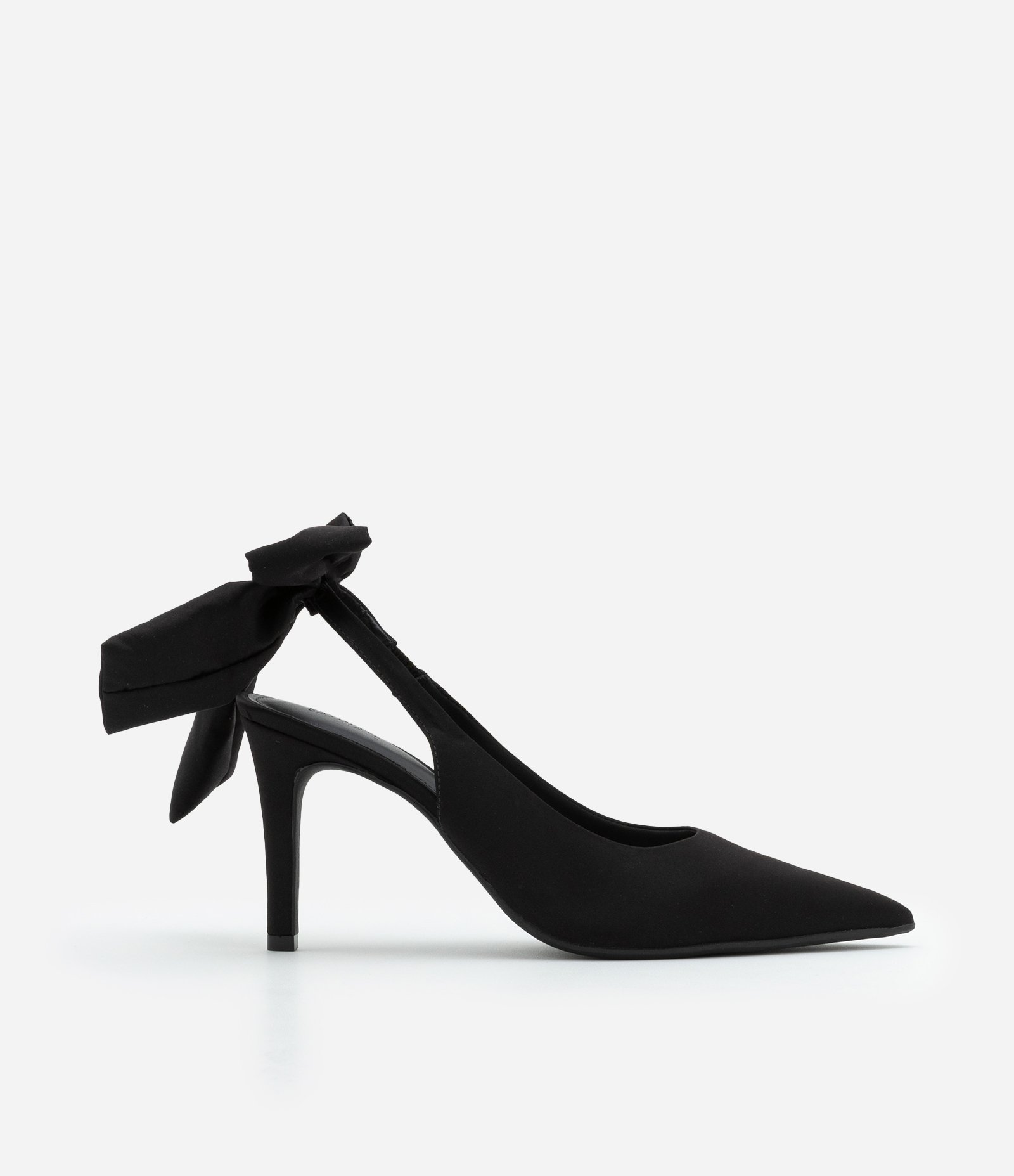 Sapato Scarpin com Maxi Laço Preto 1