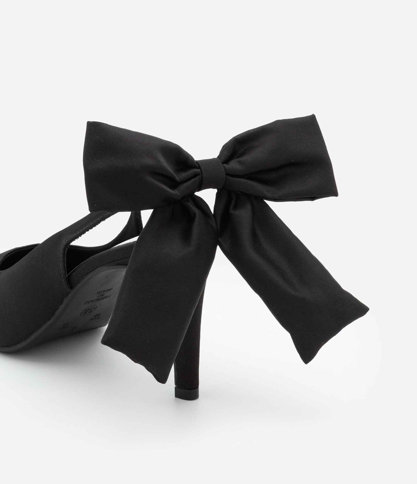 Sapato Scarpin com Maxi Laço Preto 5