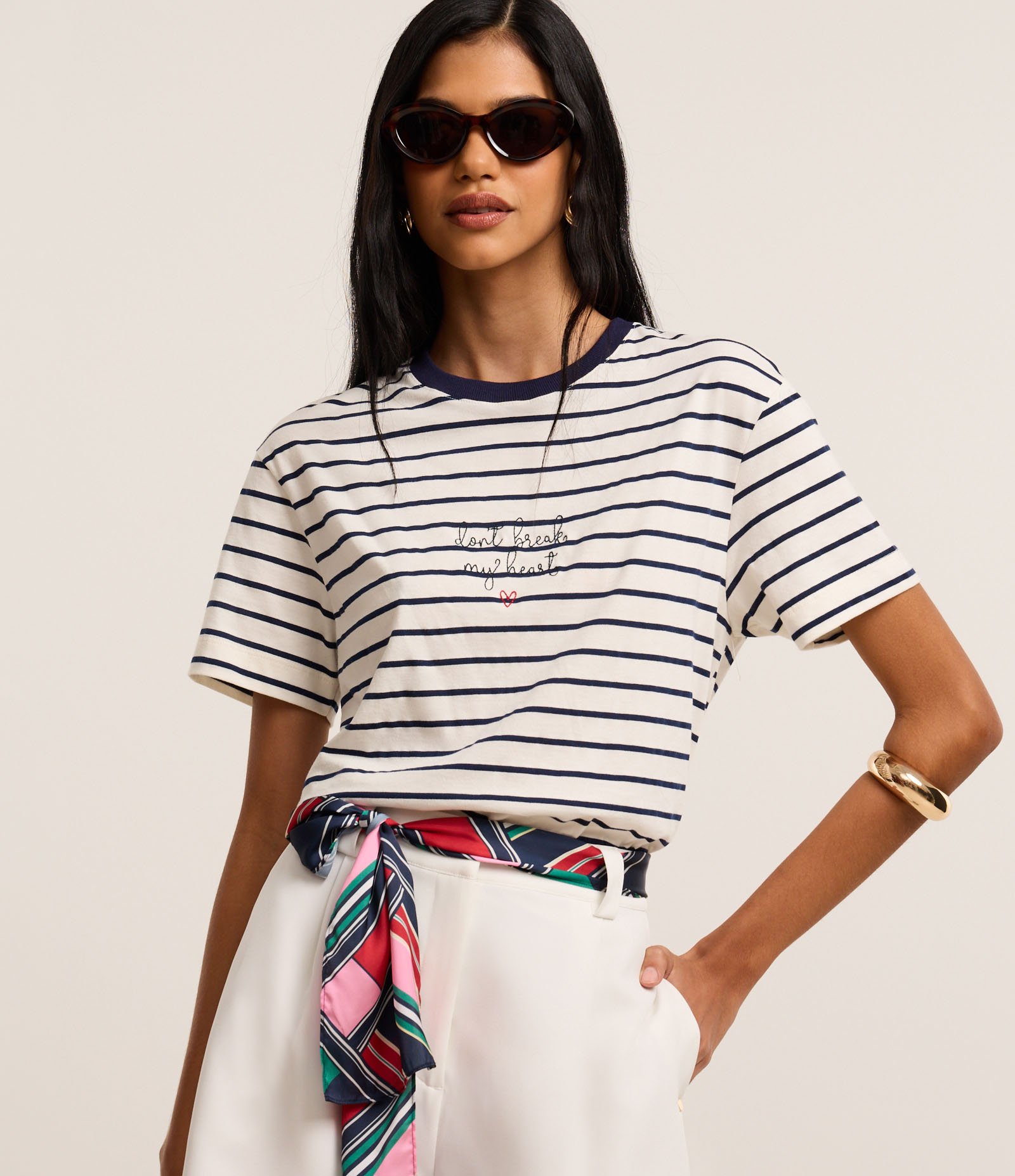 Blusa Slim Listrada em Algodão com Bordado Romântico Azul/Off White 1