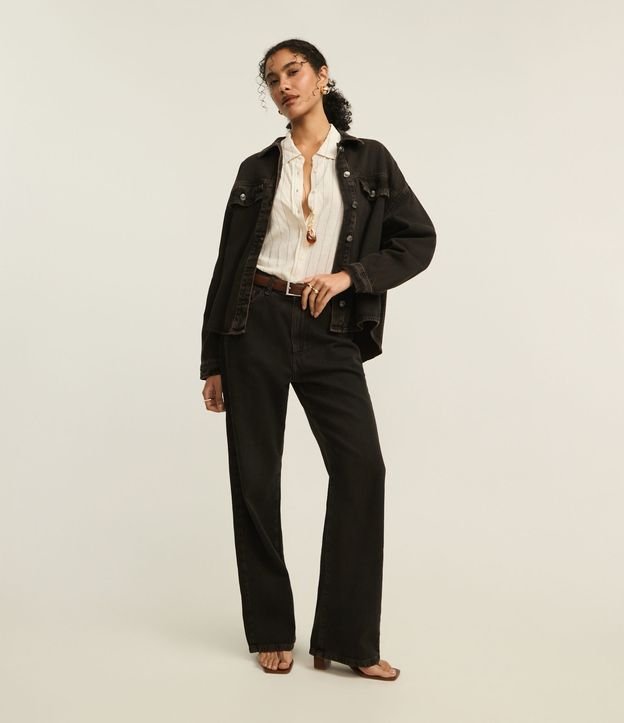 Calça Wide Leg em Sarja com Cintura Alta