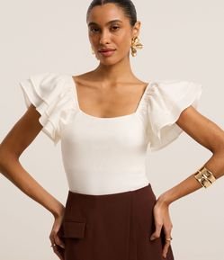 Body Canelado em Ribana com Babado na Manga