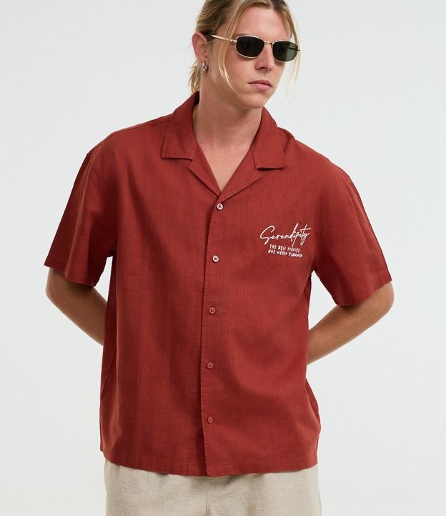 Camisa Boxy em Tricoline com Estampa Lettering e Bordado