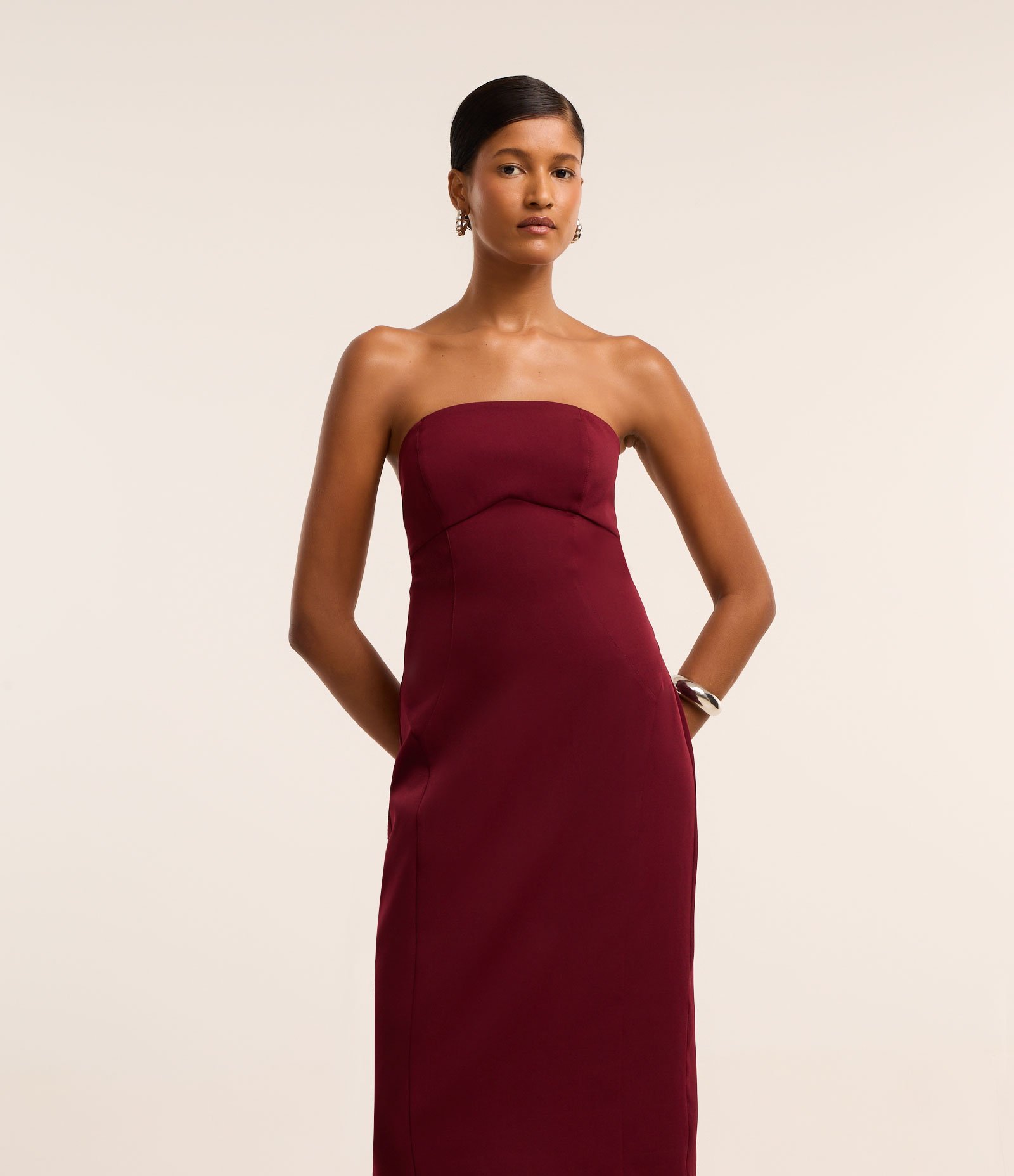 Vestido Midi Reto em Alfaiataria Tomara que Caia Vermelho 2