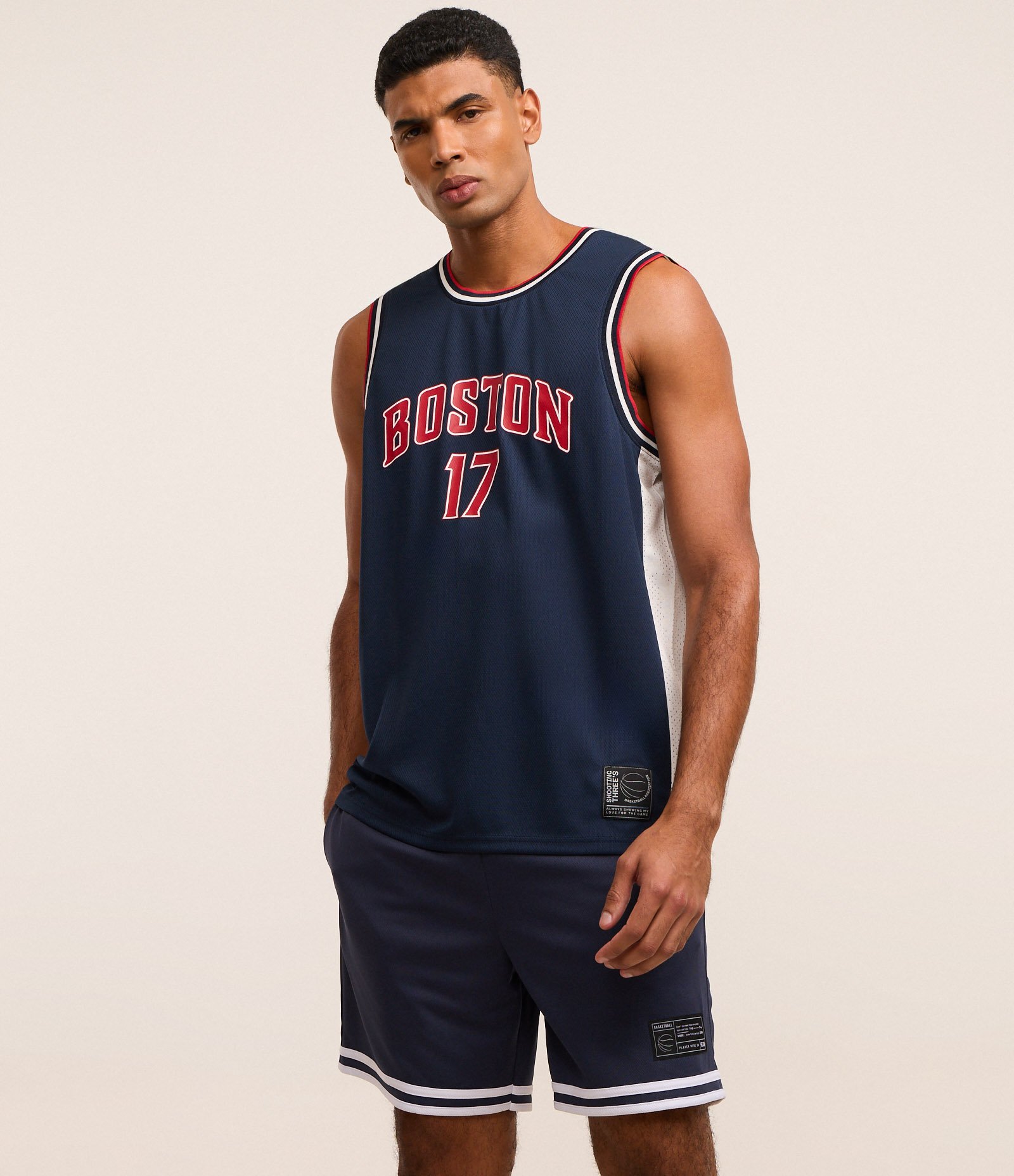 Bermuda Esportiva de Basquete com Detalhe Azul 3