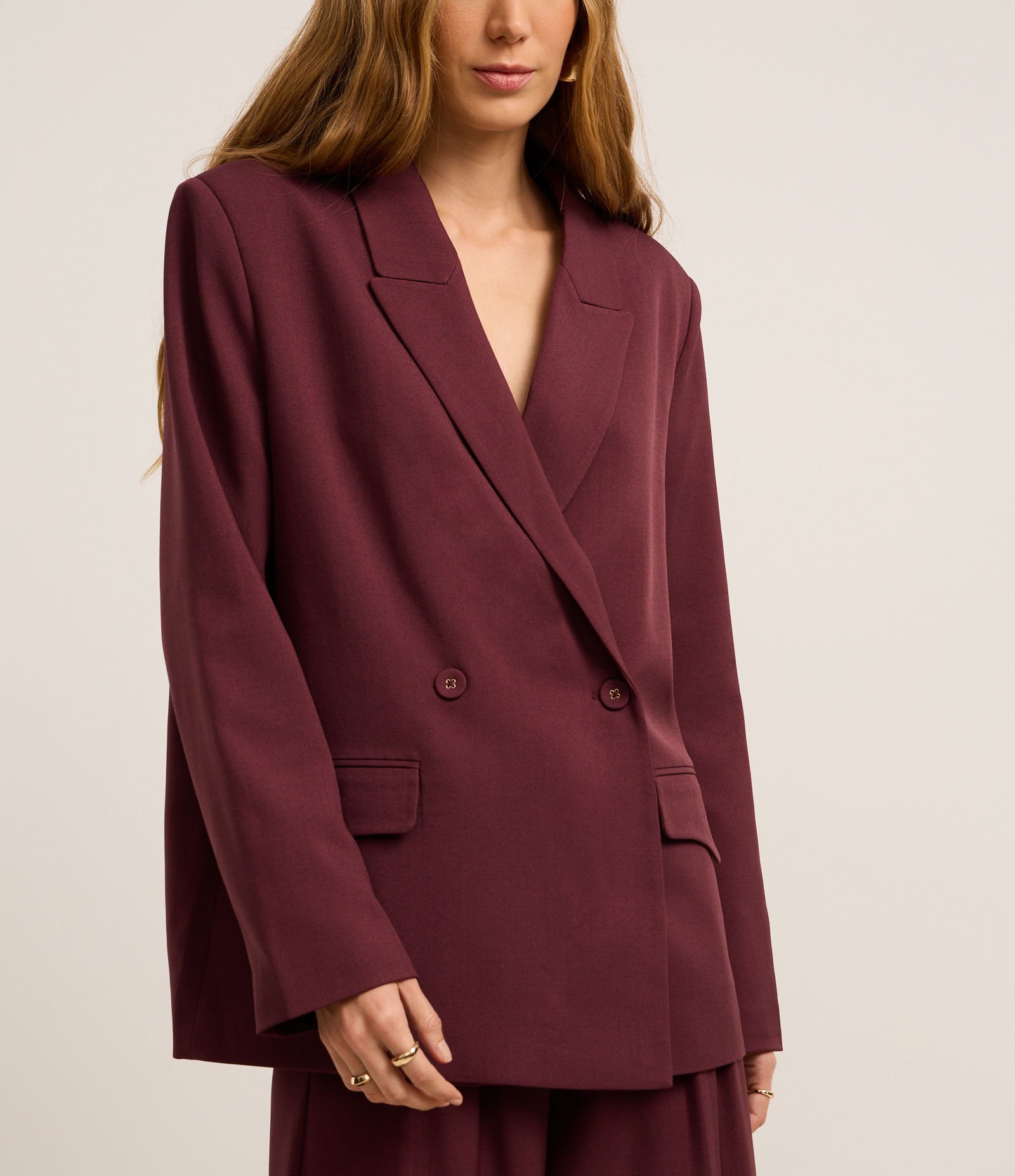 Blazer Oversized em Alfaiataria Transpassado com Bolsos Lapela Bordô 5