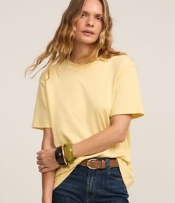 Camiseta em Algodão Peruano com Gola Redonda