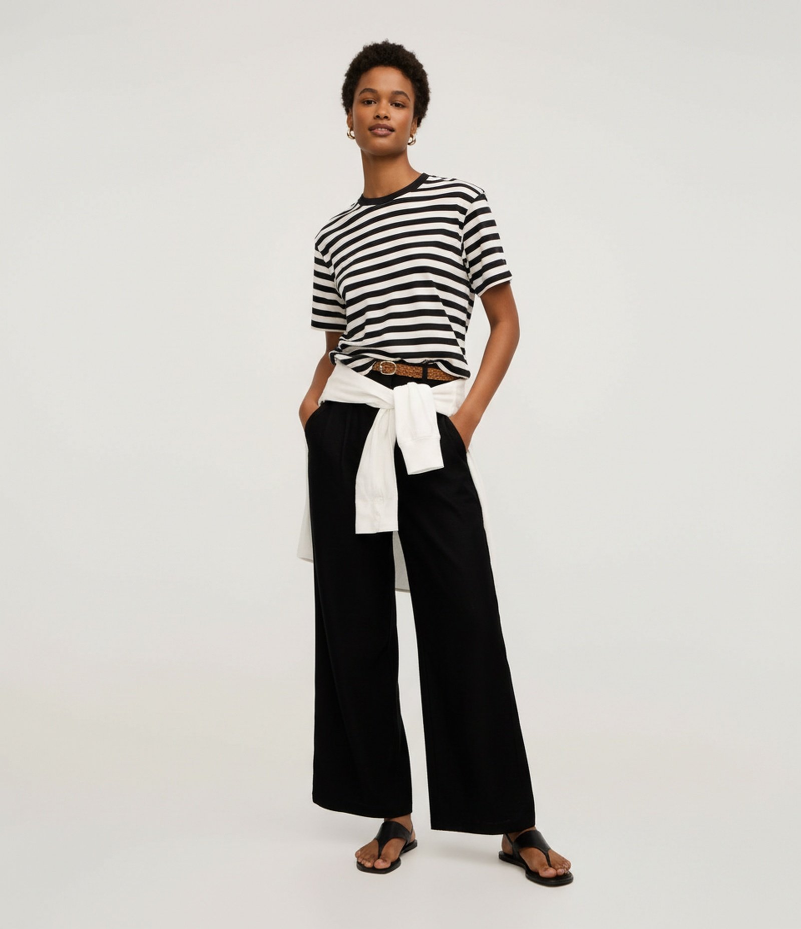 Camiseta Oversized em Algodão Peruano com Listras Horizontais Preto/Branco 4