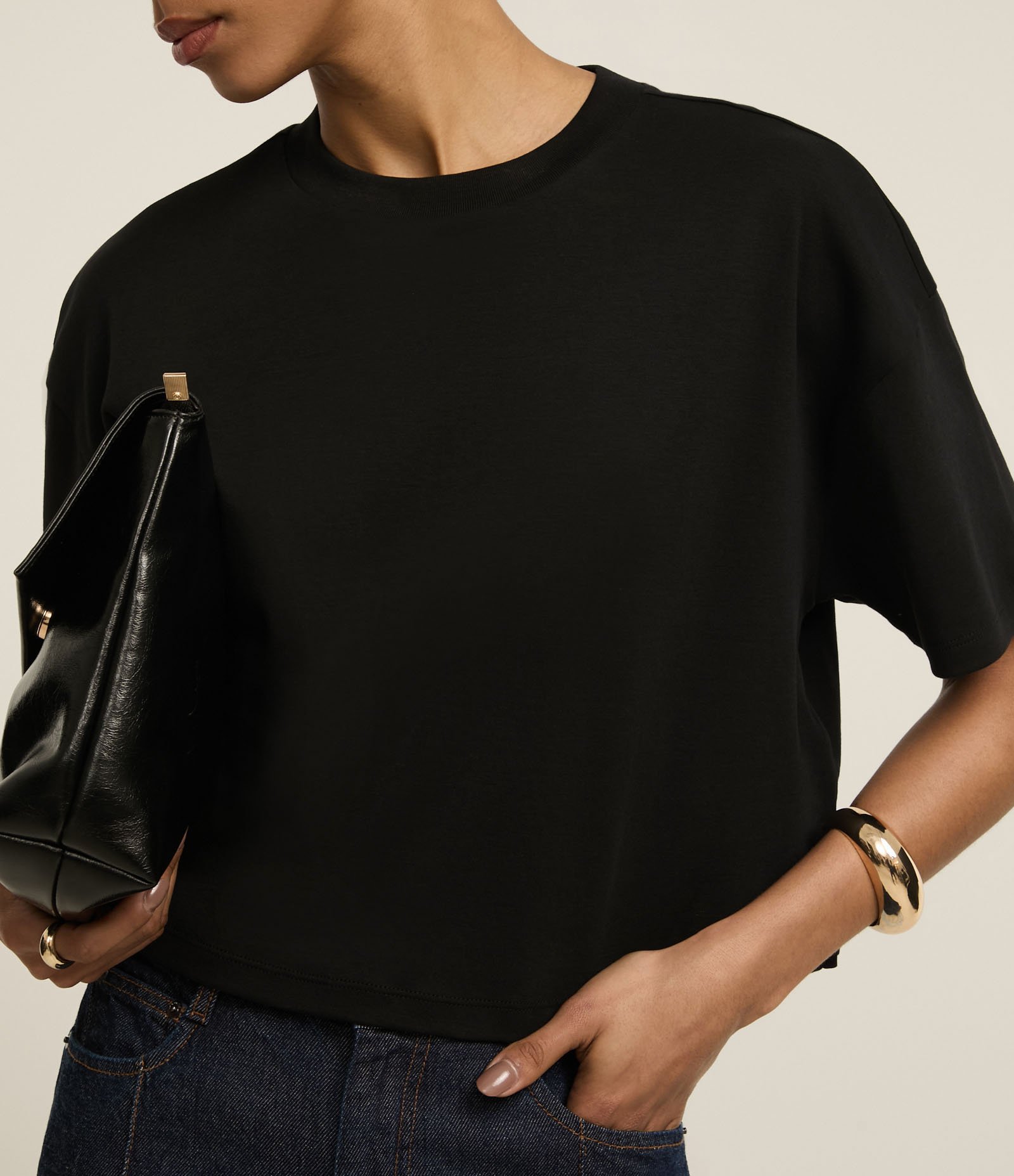 Camiseta Boxy em Algodão Peruano com Manga Ampla Preto 3