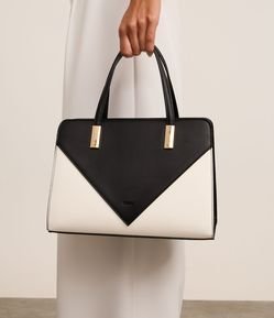 Bolsa Satchel Média com Detalhes Contrastantes Bicolor