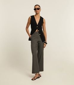 Calça Reta Alfaiatada com Ganchinho no Cós