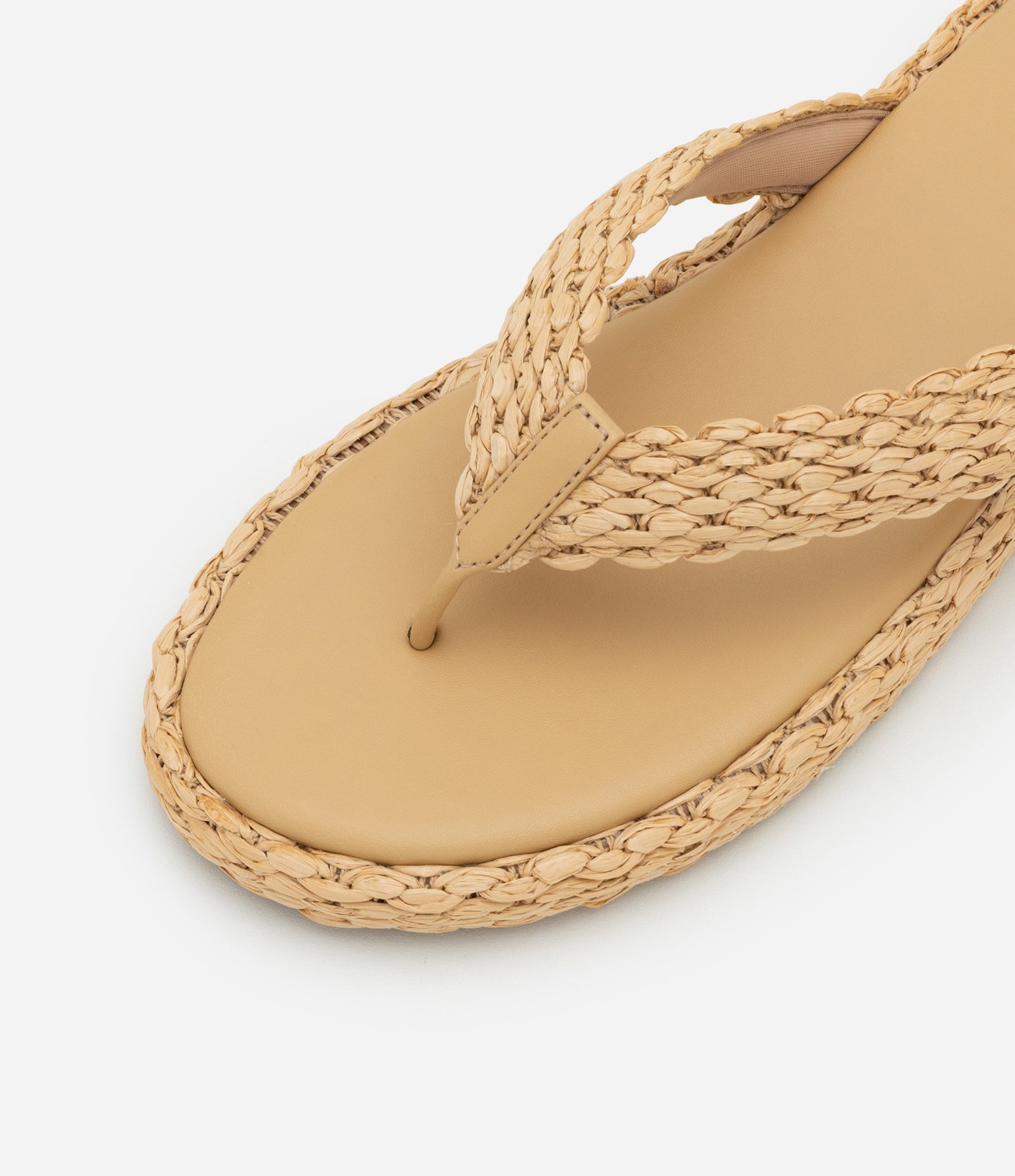 Sandália Rasteira de Dedo com Efeito Ráfia Bege 4
