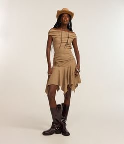 Vestido Curto Texturizado Ombro a Ombro e com Barra em Pontas