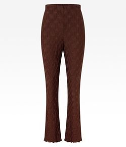 Calça Flare Texturizada com Frufru na Barra