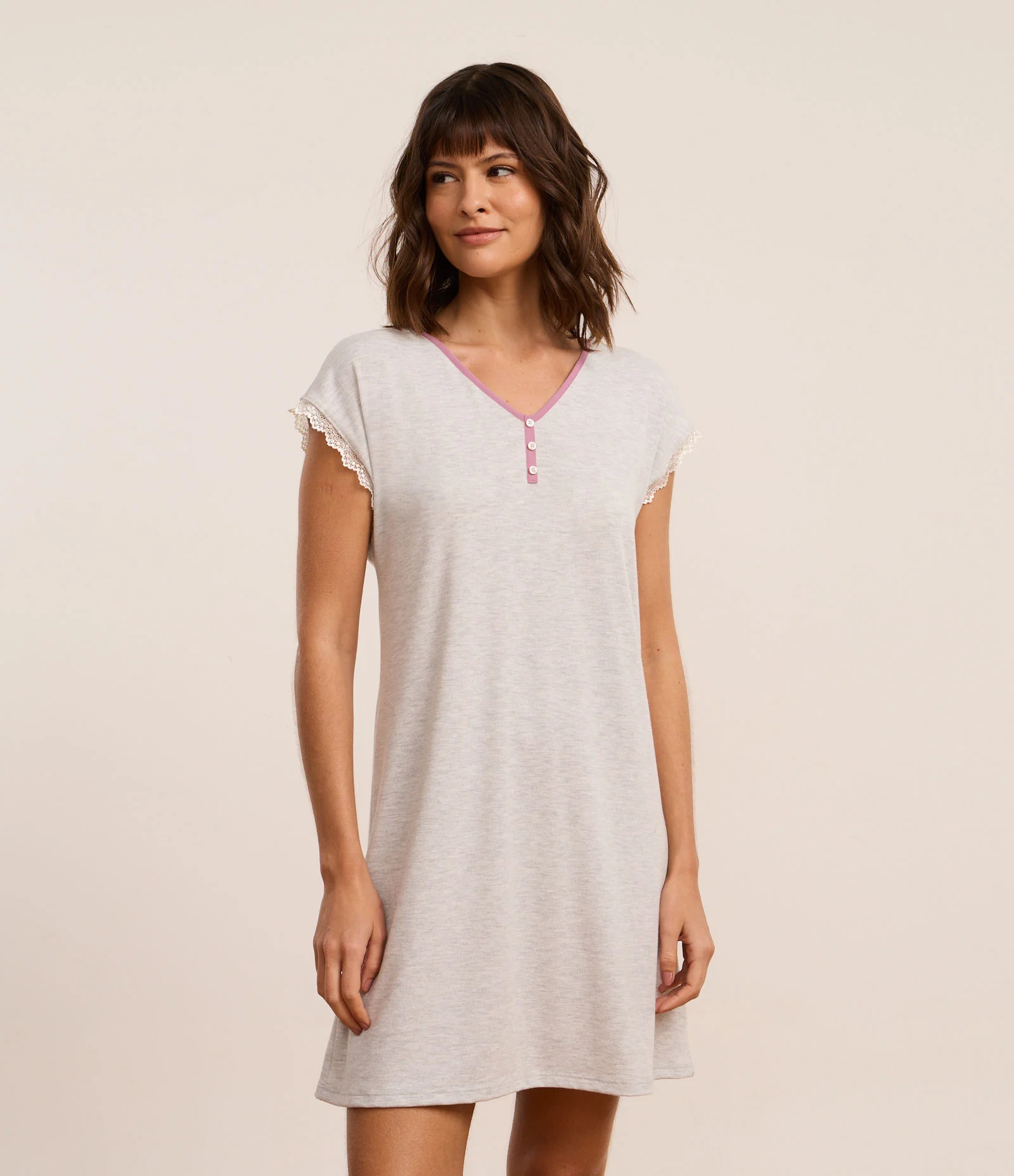 Camisola Curta com Detalhe de Renda e Viés Contrastante Cinza 2