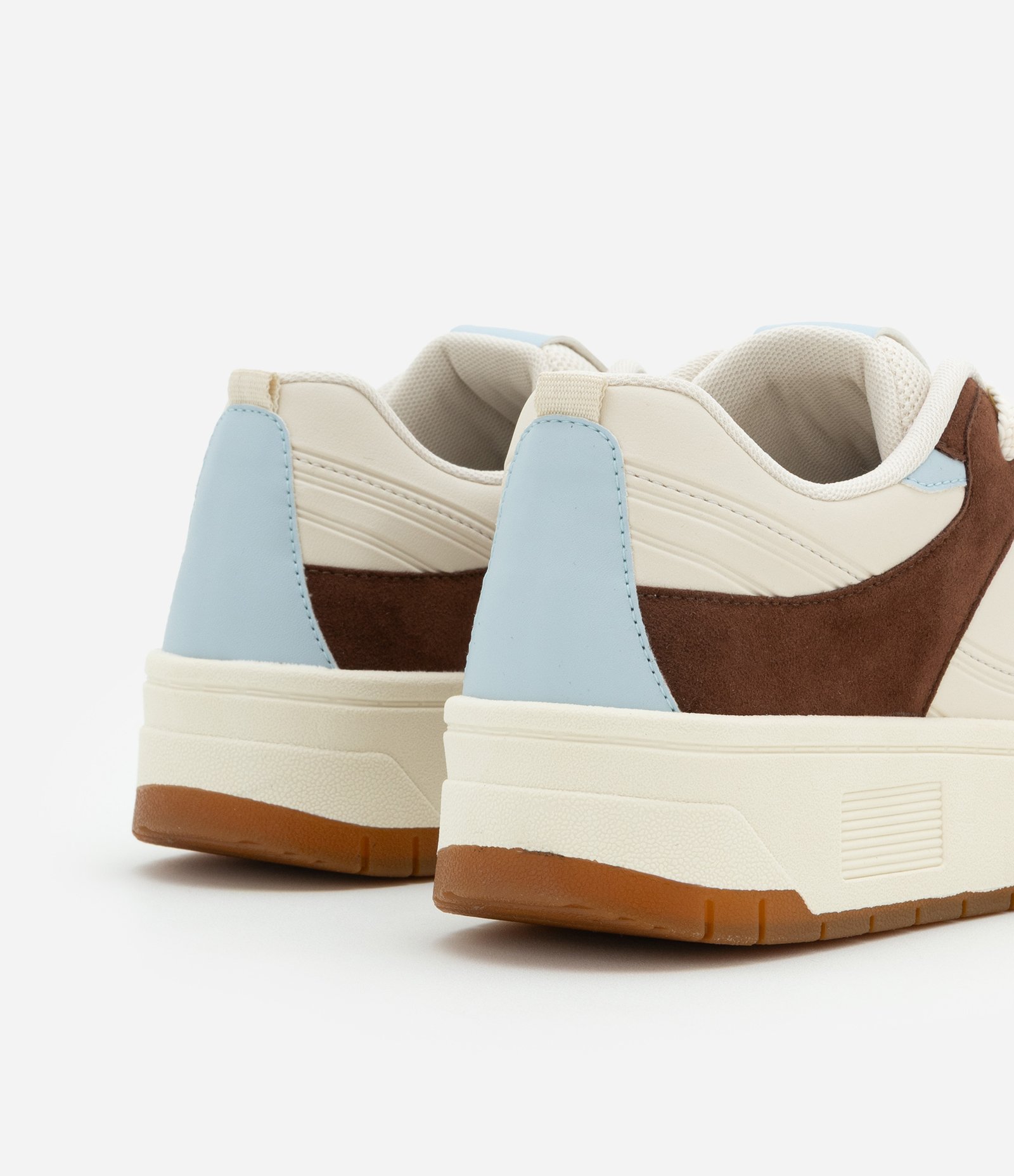 Tênis Cano Baixo com Recortes Bege/Marrom/Azul 6