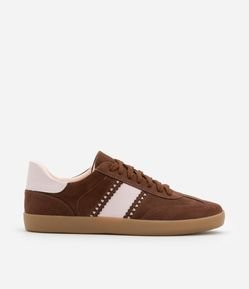 Tênis Chuteira com Detalhes de Coração