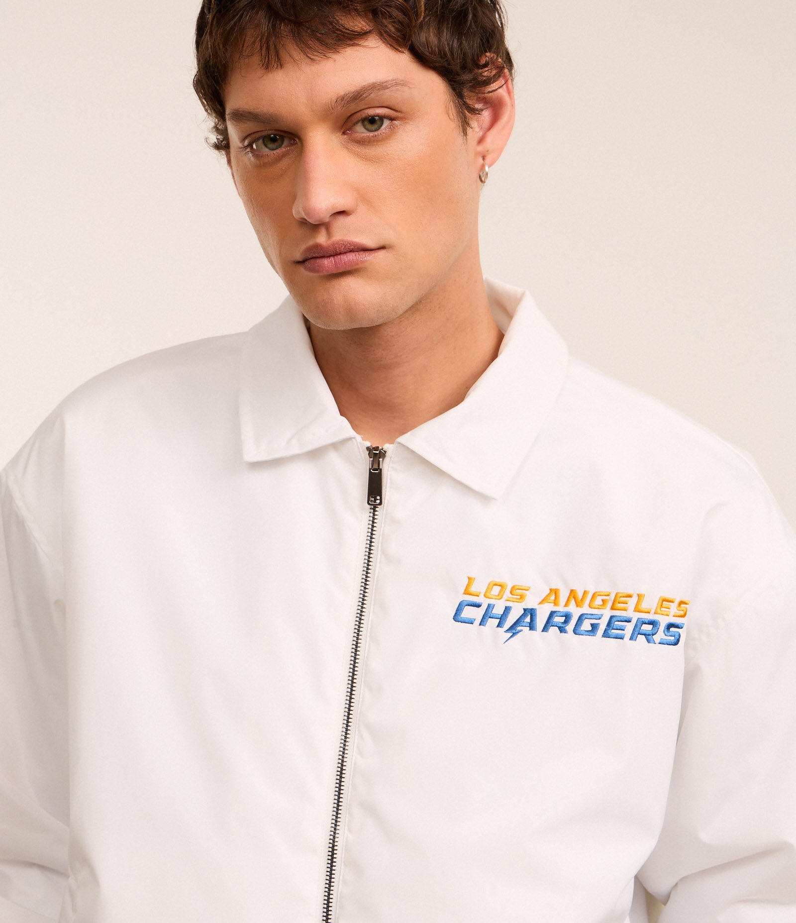 Jaqueta Bomber com Patches e Estampa Lettering Los Angeles Chargers NFL Branco 5