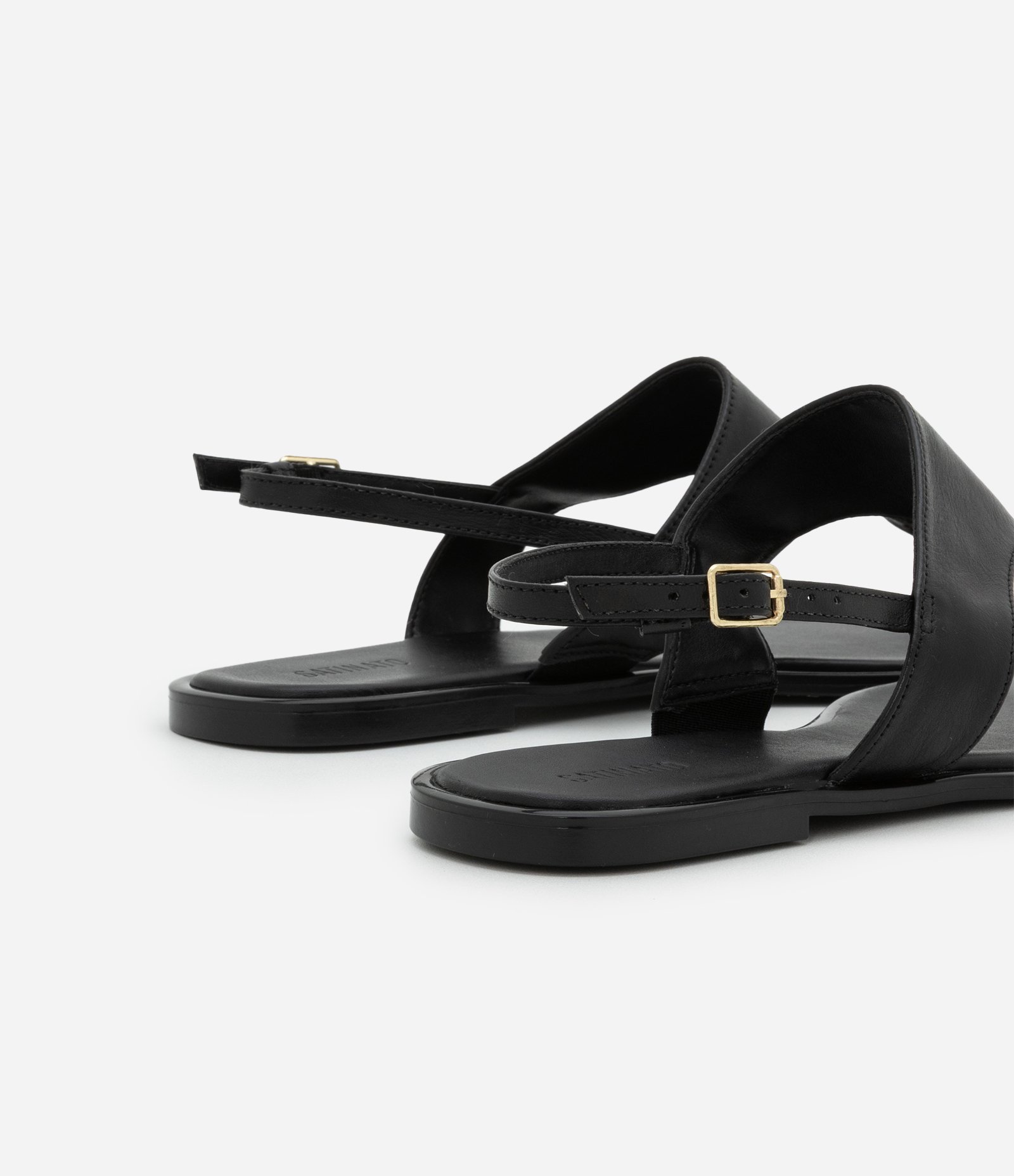 Sandália Rasteira de Couro com Fivela para Fechamento 6