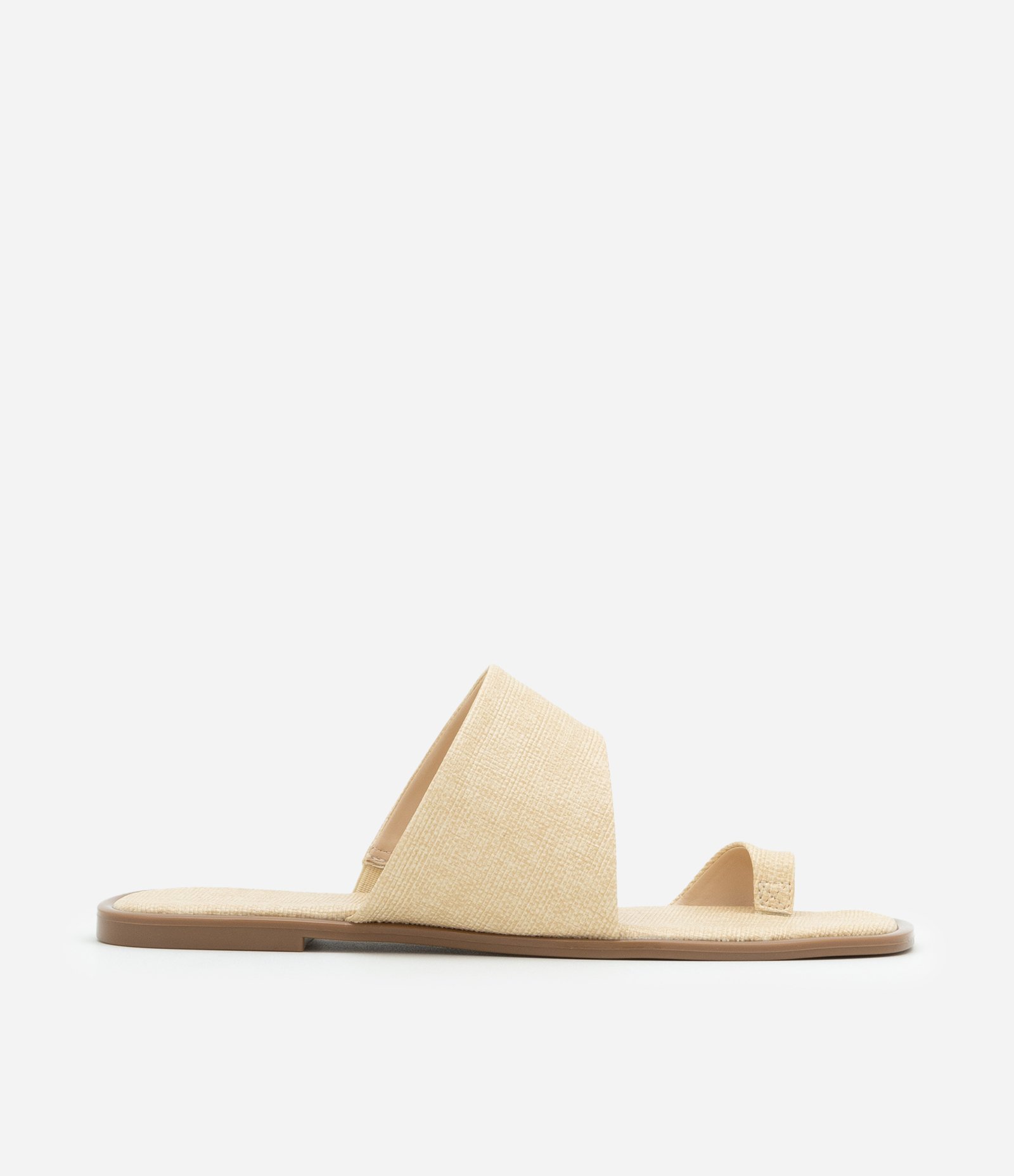 Sandália Rasteira com Dedeira em Ráfia Bege 1