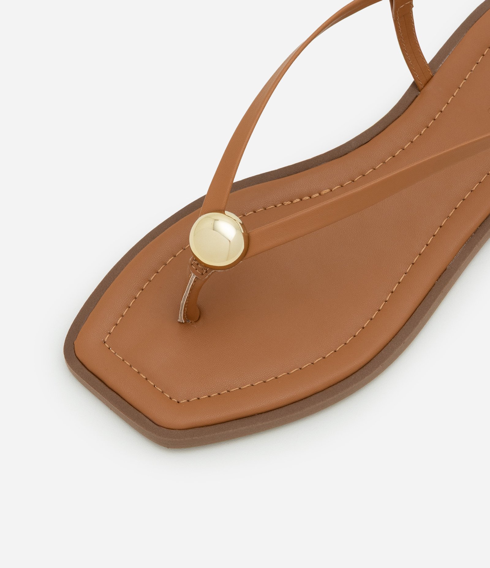 Sandália Rasteira com Tiras Finas e Detalhe Bold Marrom 6