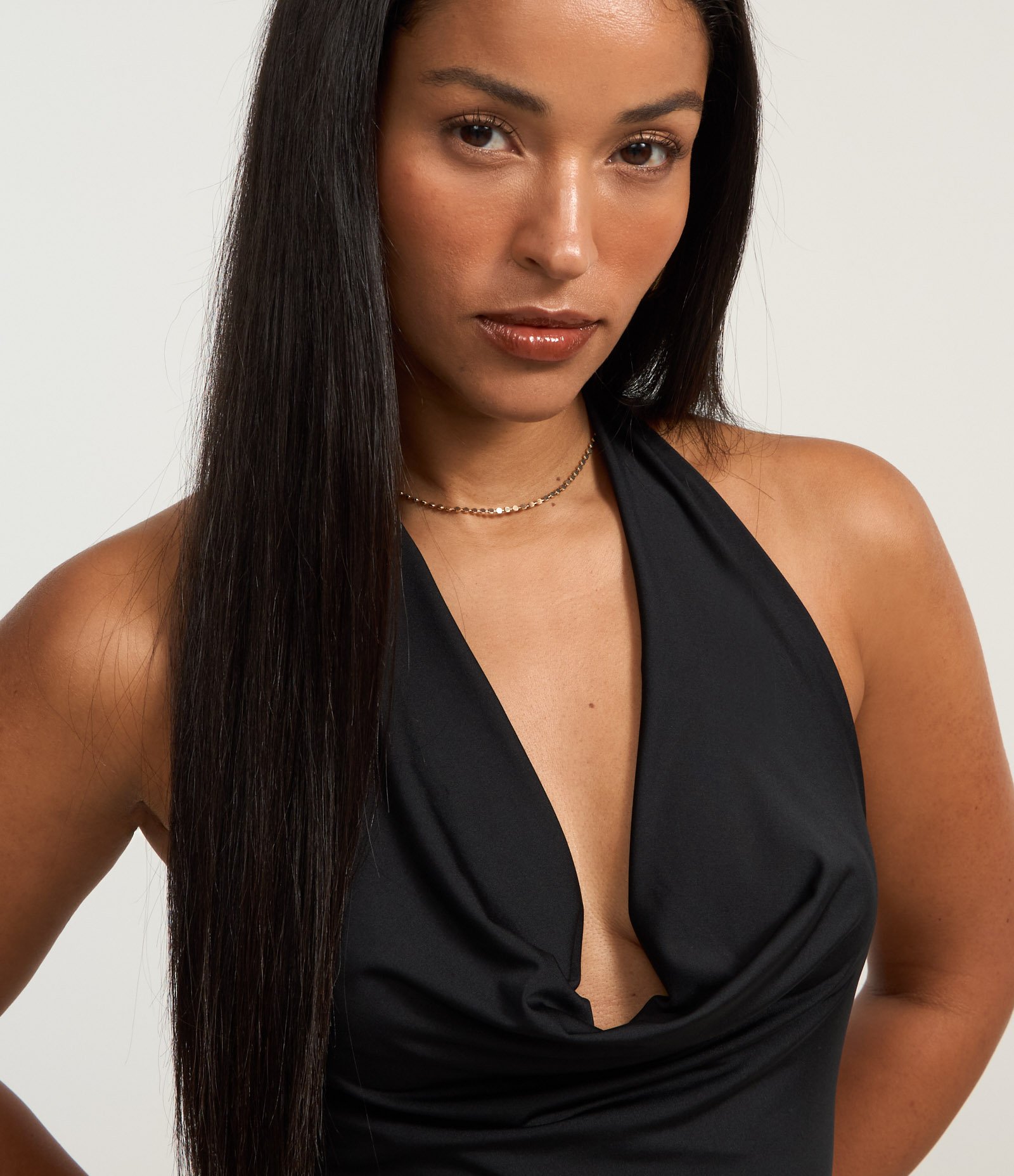 Vestido Evasê Curto com Elastano Frente única Preto 4