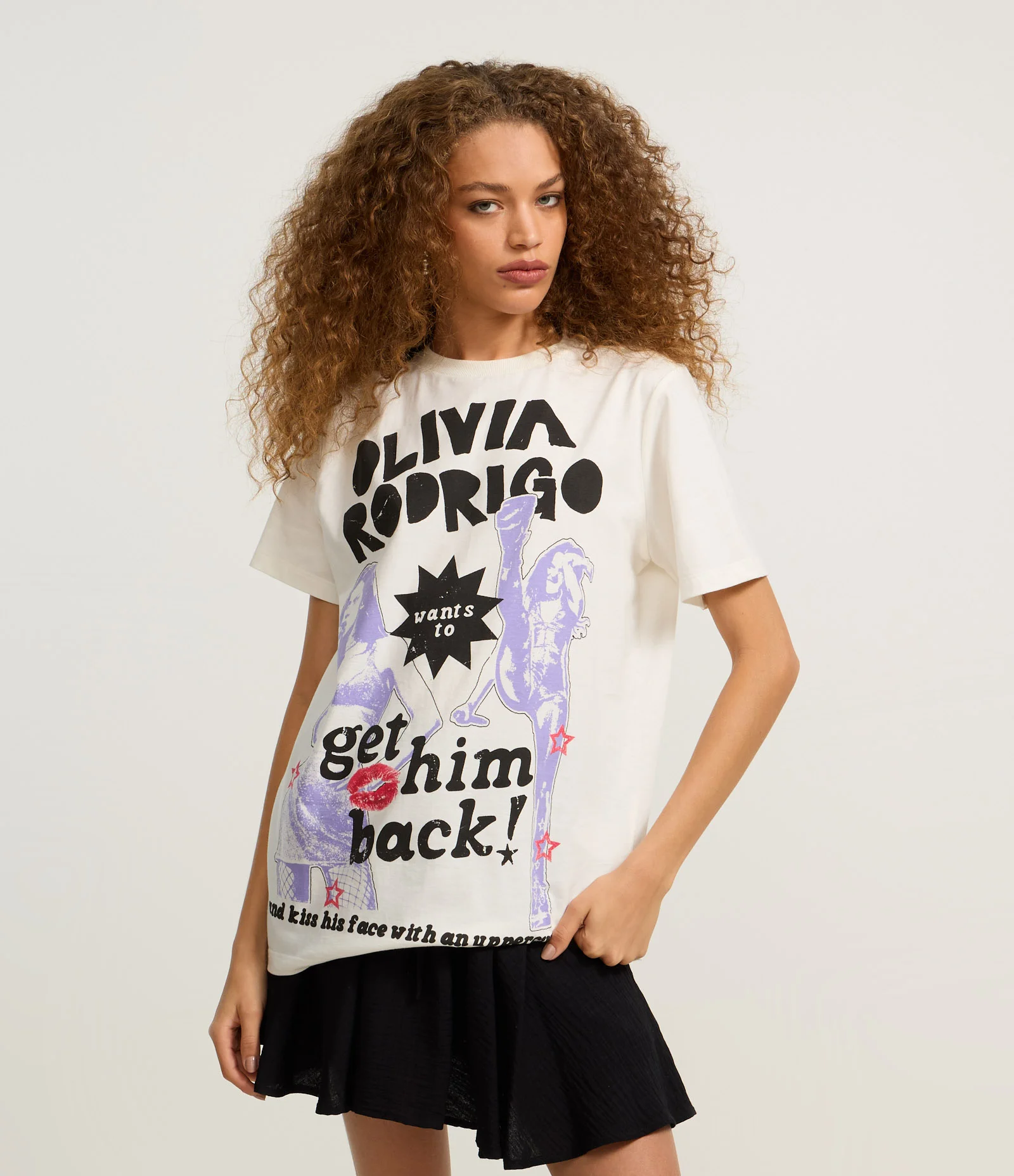 Camiseta em Algodão com Estampa Olivia Rodrigo Branco 1