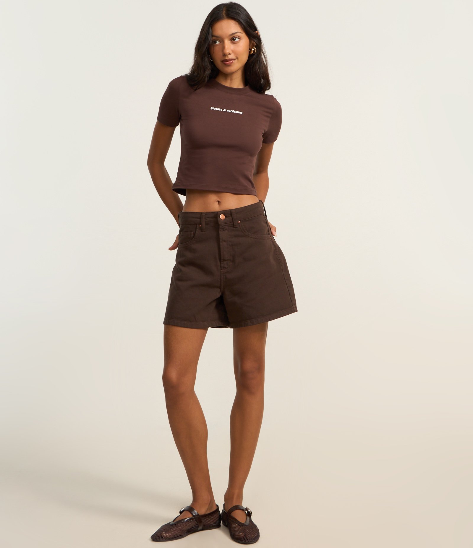 Camiseta New T-shirt com Estampa Gostosa e Nordestina Marrom 2