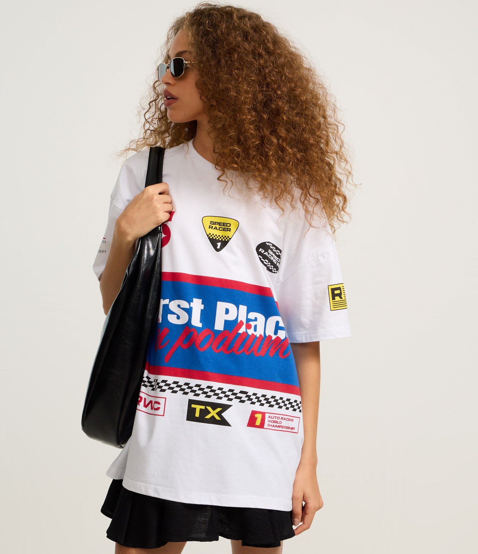 Camiseta Over em Algodão com Estampa Racer Branco 3