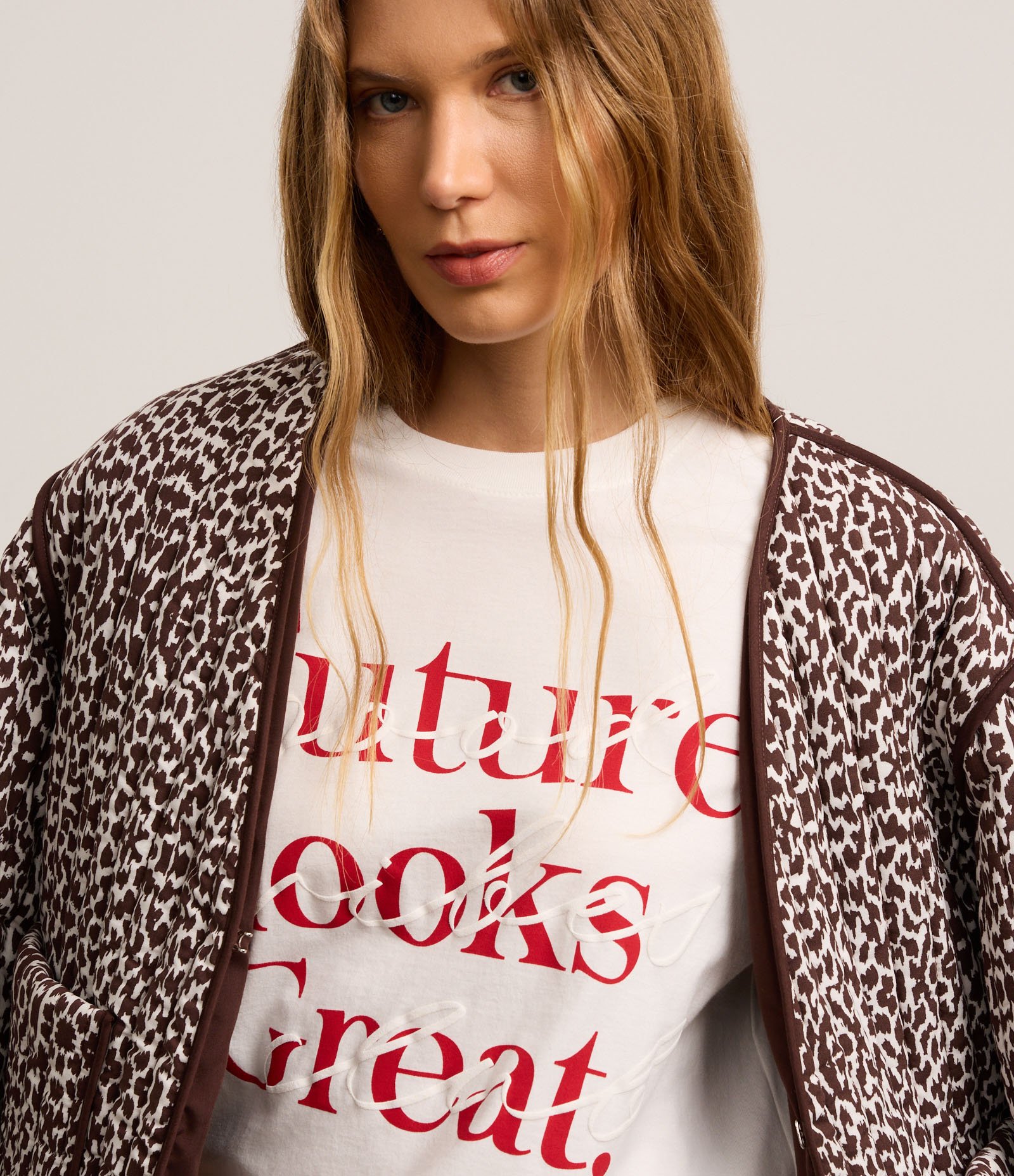 Camiseta em Algodão com Estampa Puff My Future Looks Great Branco 3